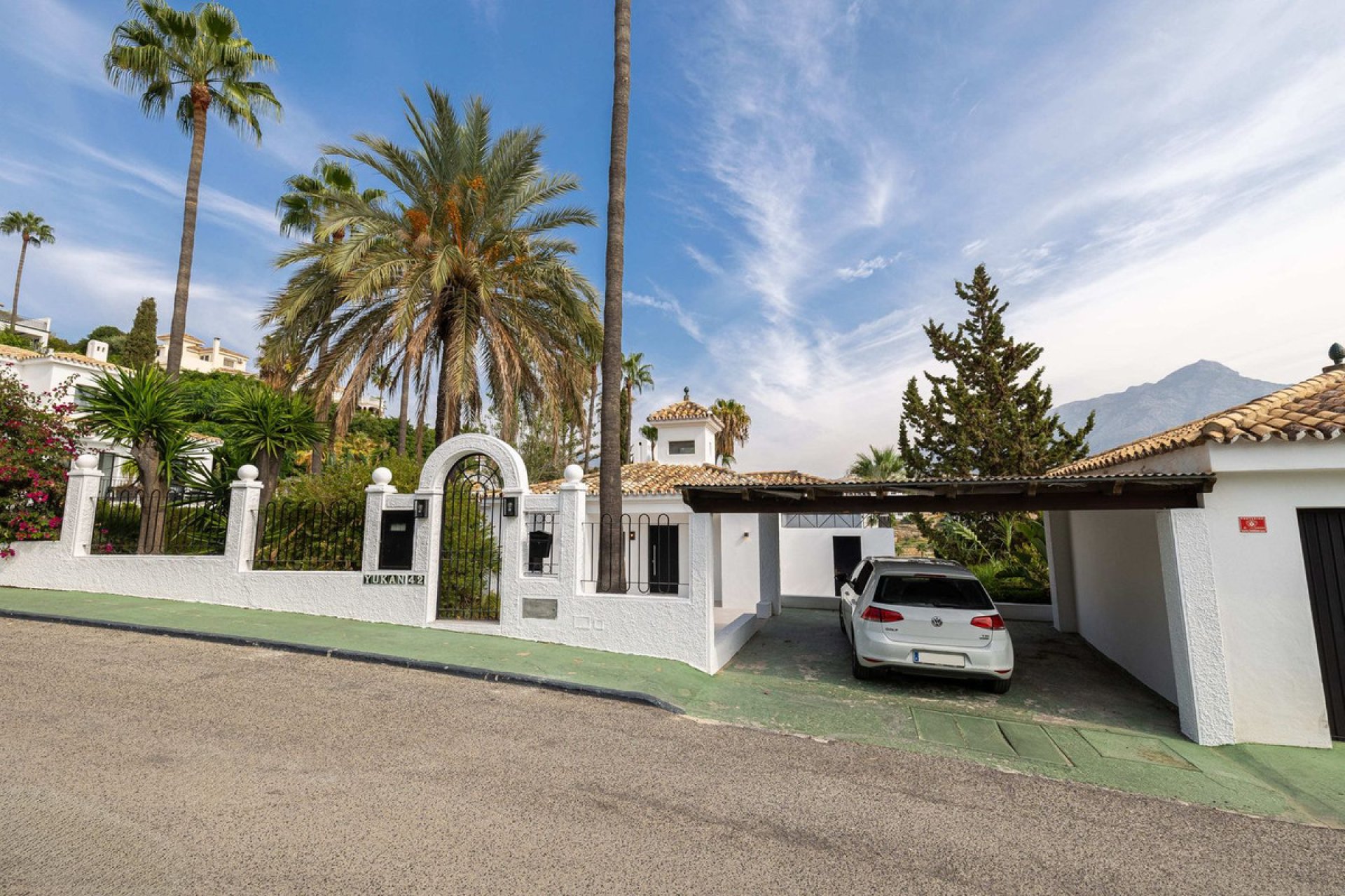 Resale - House - Detached Villa - Marbella - Nueva Andalucia