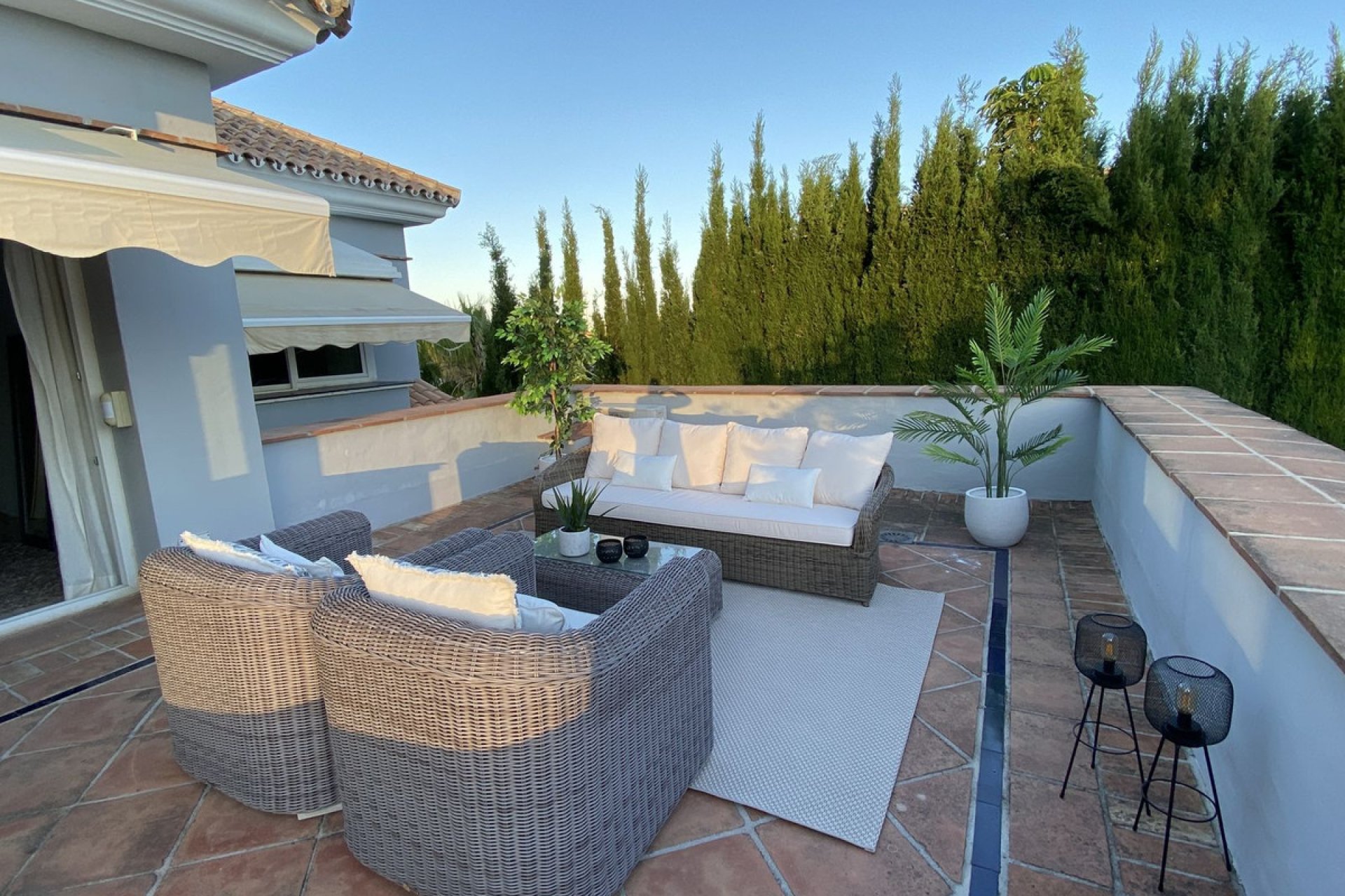 Resale - House - Detached Villa - Marbella - Nueva Andalucia