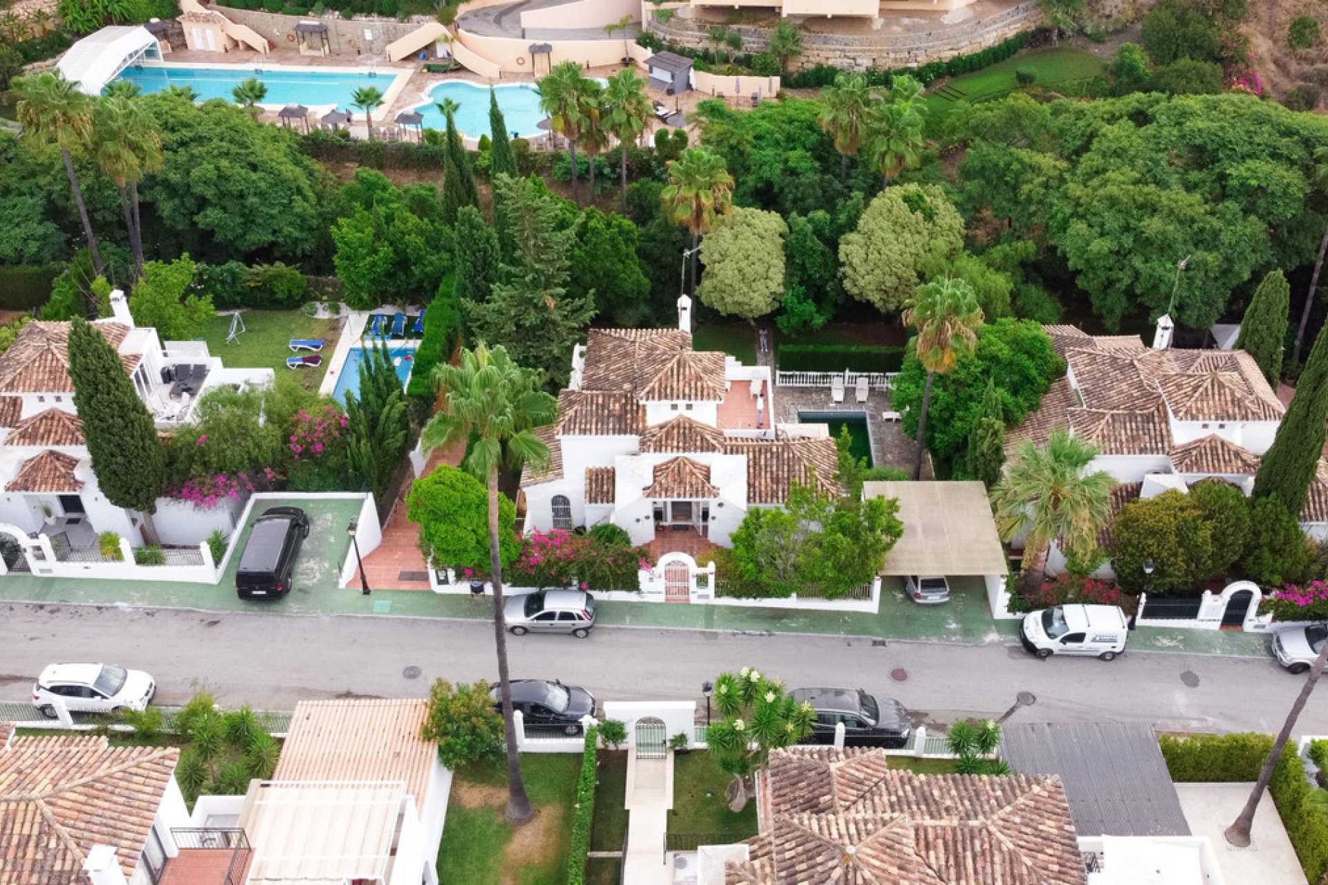 Resale - House - Detached Villa - Marbella - Nueva Andalucia