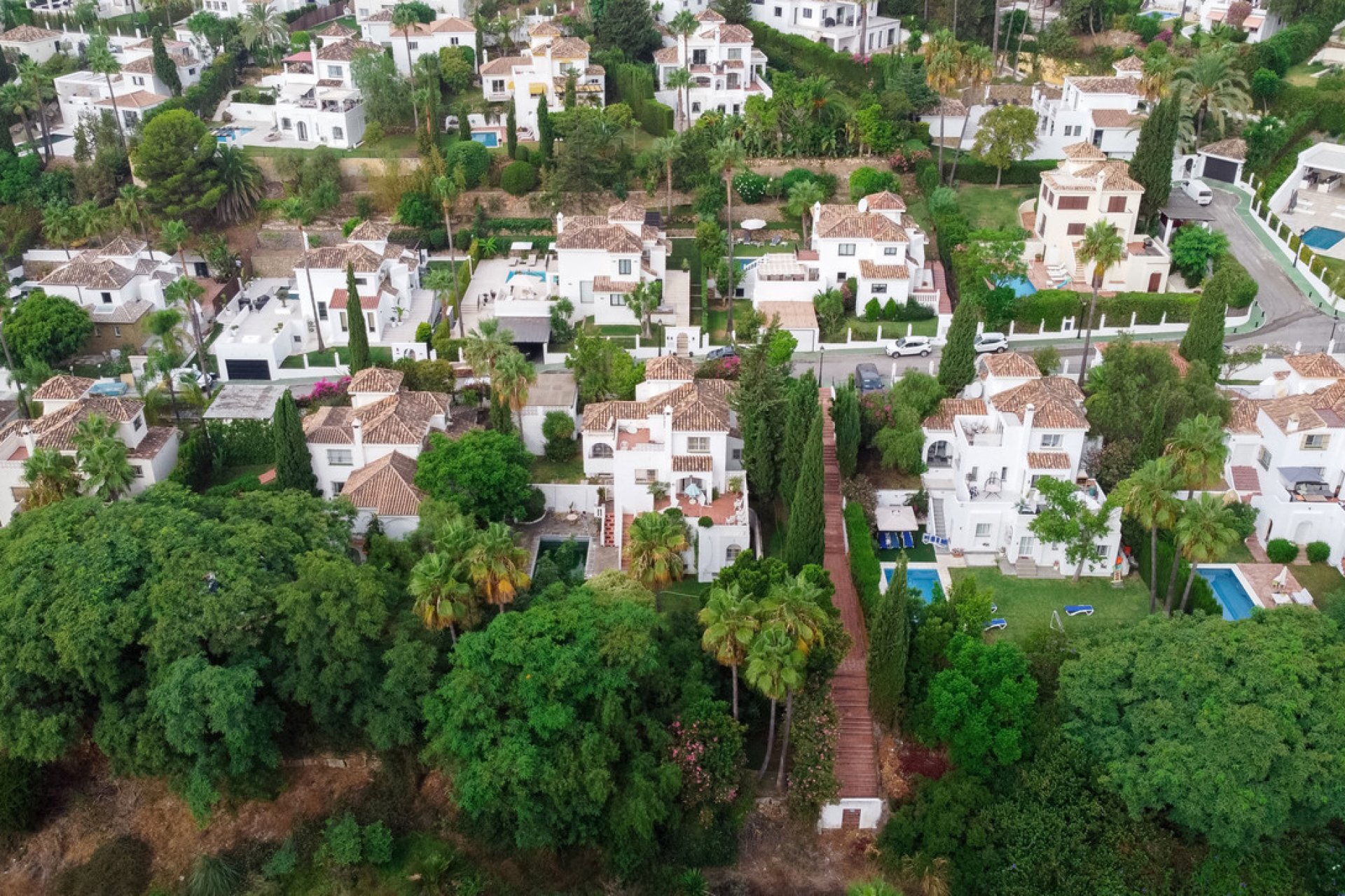 Resale - House - Detached Villa - Marbella - Nueva Andalucia