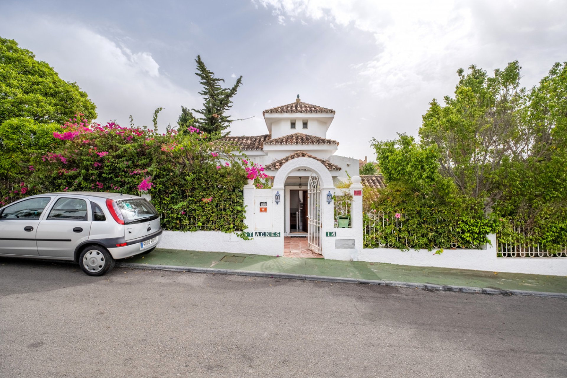 Resale - House - Detached Villa - Marbella - Nueva Andalucia