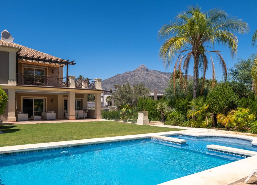 Resale - House - Detached Villa - Marbella - Nueva Andalucia