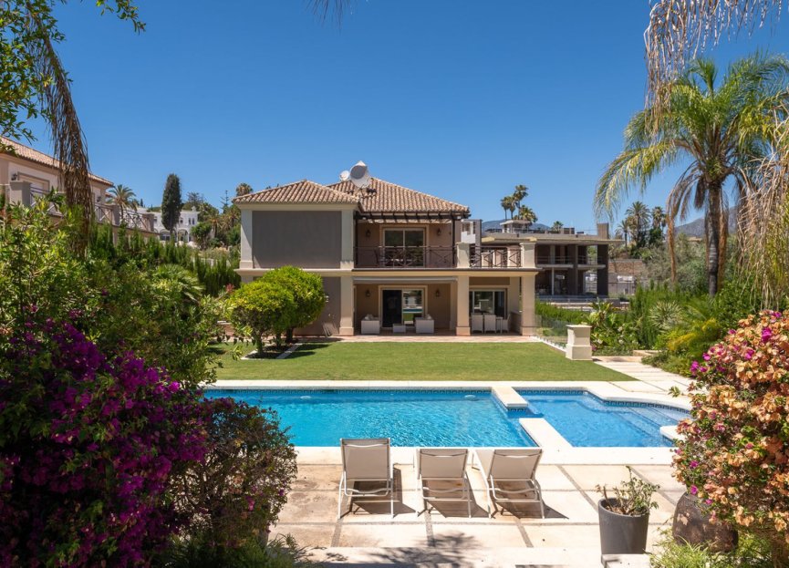 Resale - House - Detached Villa - Marbella - Nueva Andalucia