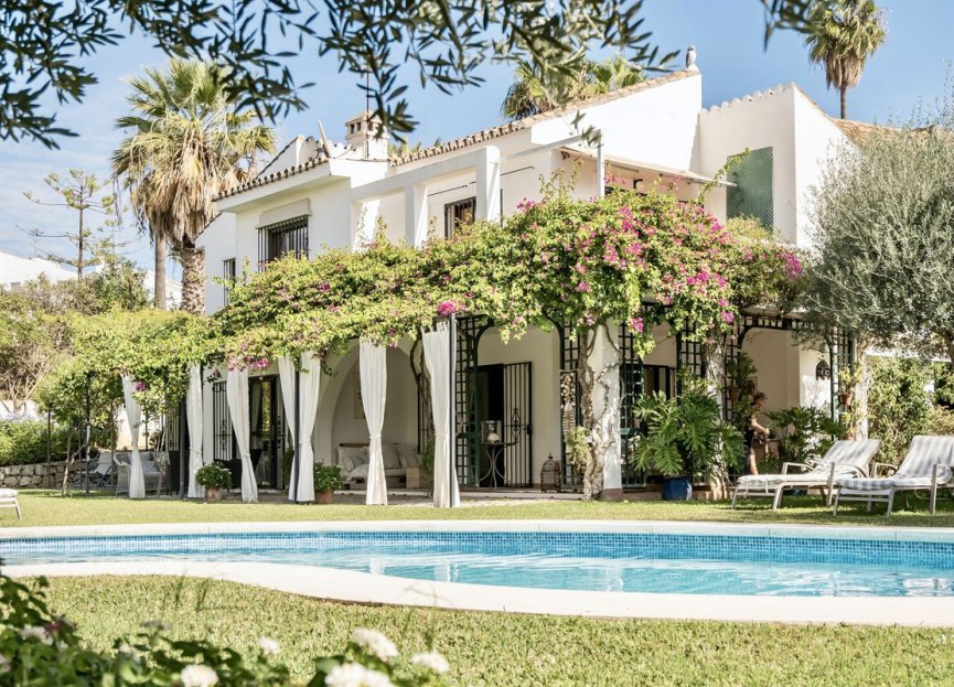 Resale - House - Detached Villa - Marbella - Nueva Andalucia