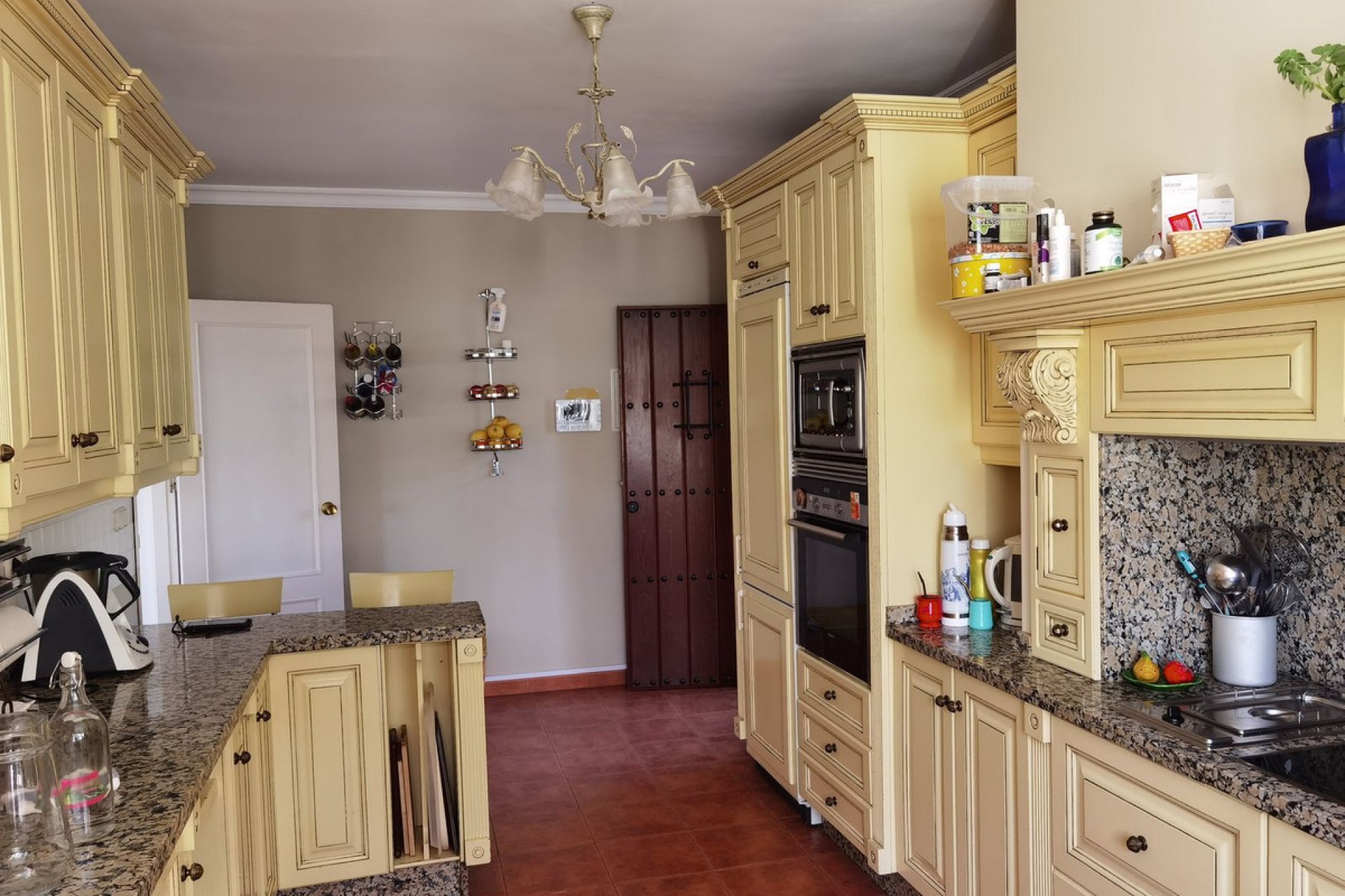 Resale - House - Detached Villa - Marbella - Nueva Andalucia