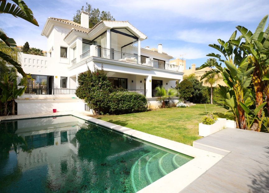 Resale - House - Detached Villa - Marbella - Nueva Andalucia