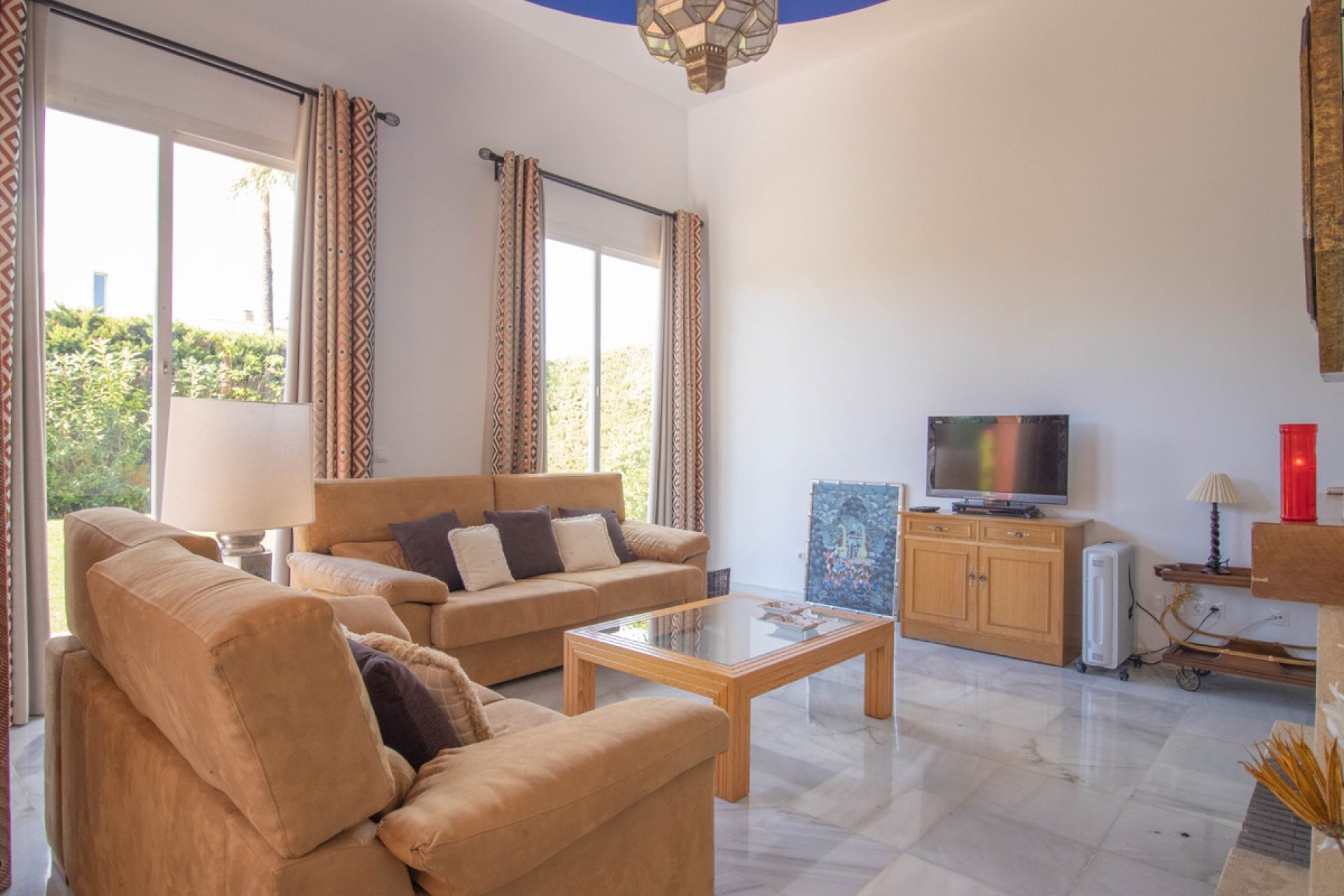 Resale - House - Detached Villa - Marbella - Nueva Andalucia