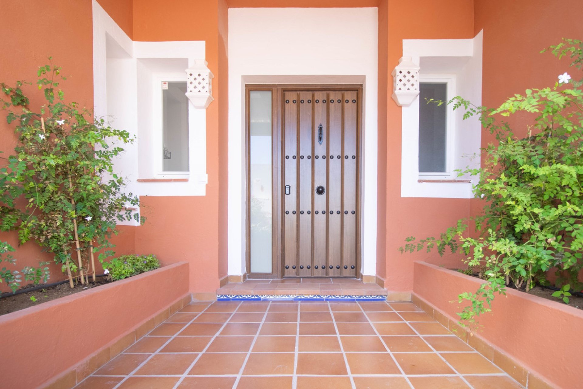 Resale - House - Detached Villa - Marbella - Nueva Andalucia