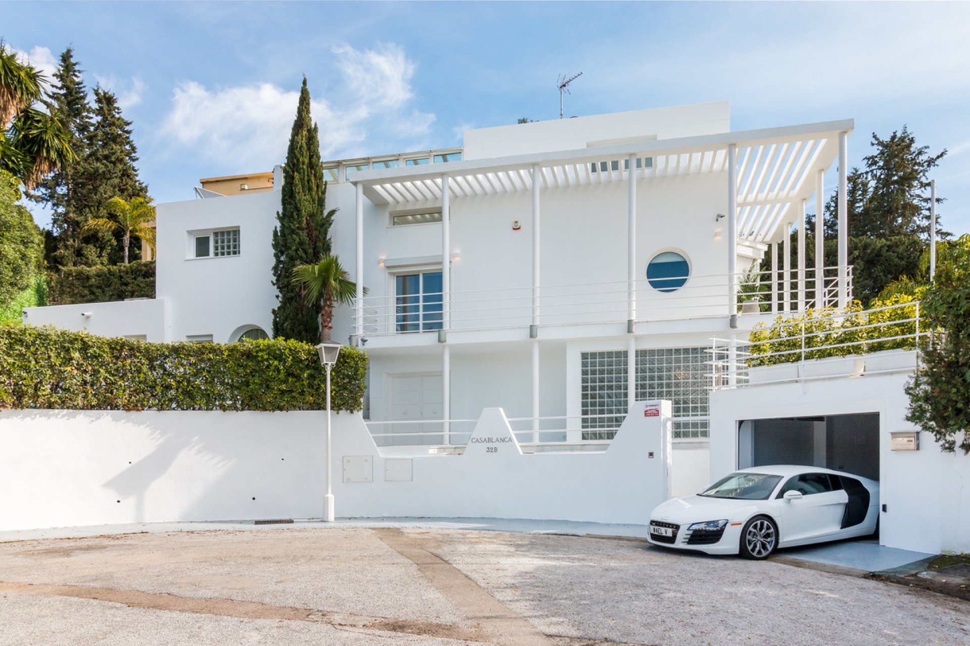 Resale - House - Detached Villa - Marbella - Nueva Andalucia