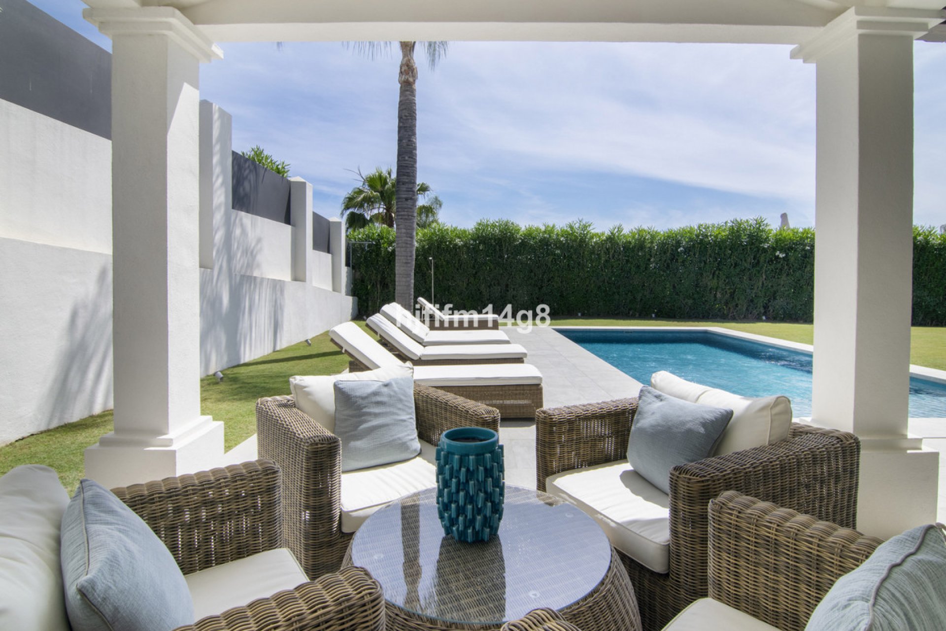 Resale - House - Detached Villa - Marbella - Nueva Andalucia