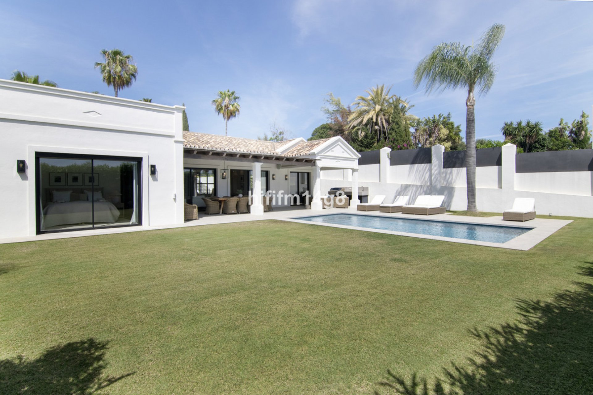 Resale - House - Detached Villa - Marbella - Nueva Andalucia