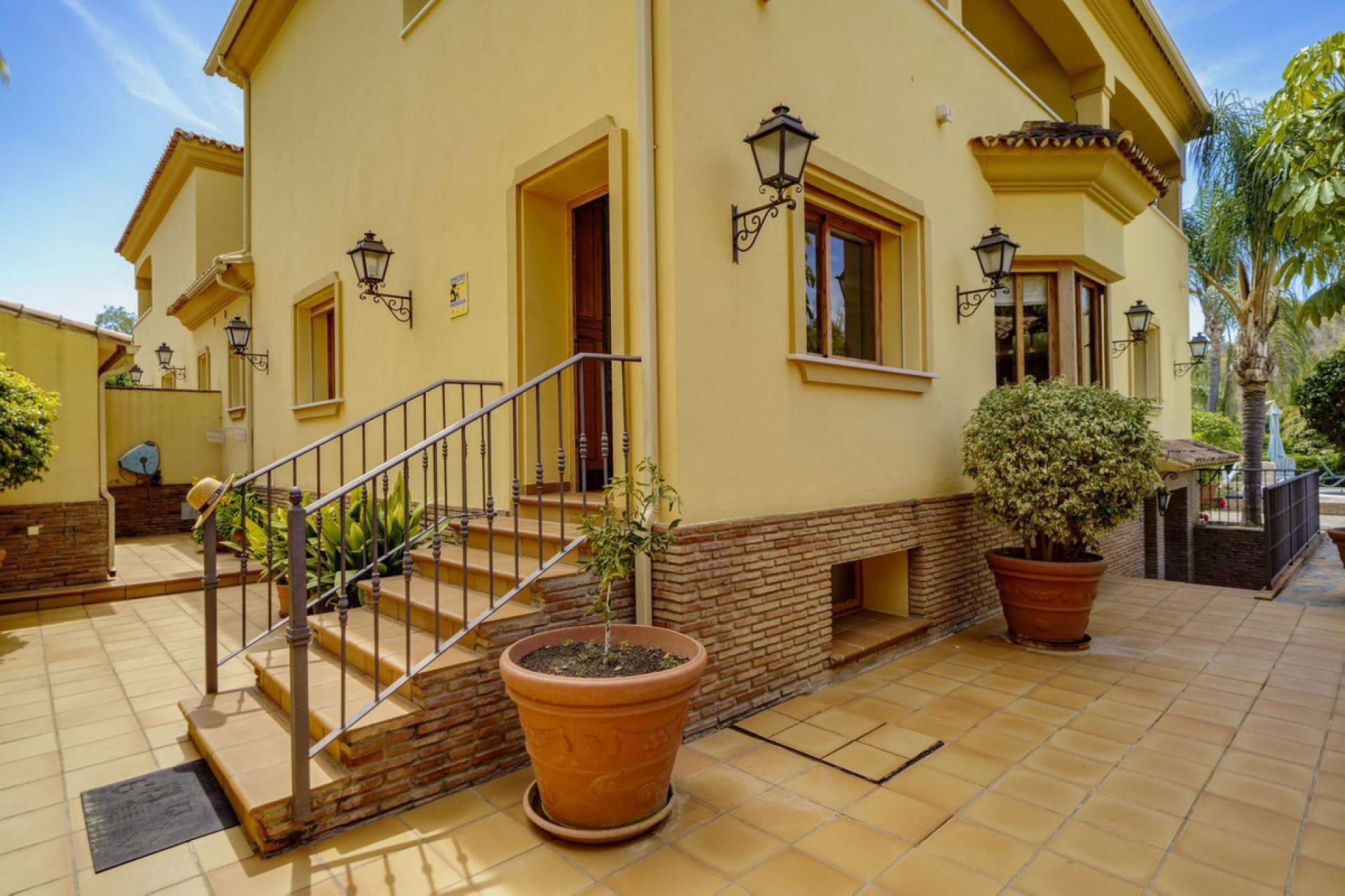 Resale - House - Detached Villa - Marbella - Nueva Andalucia