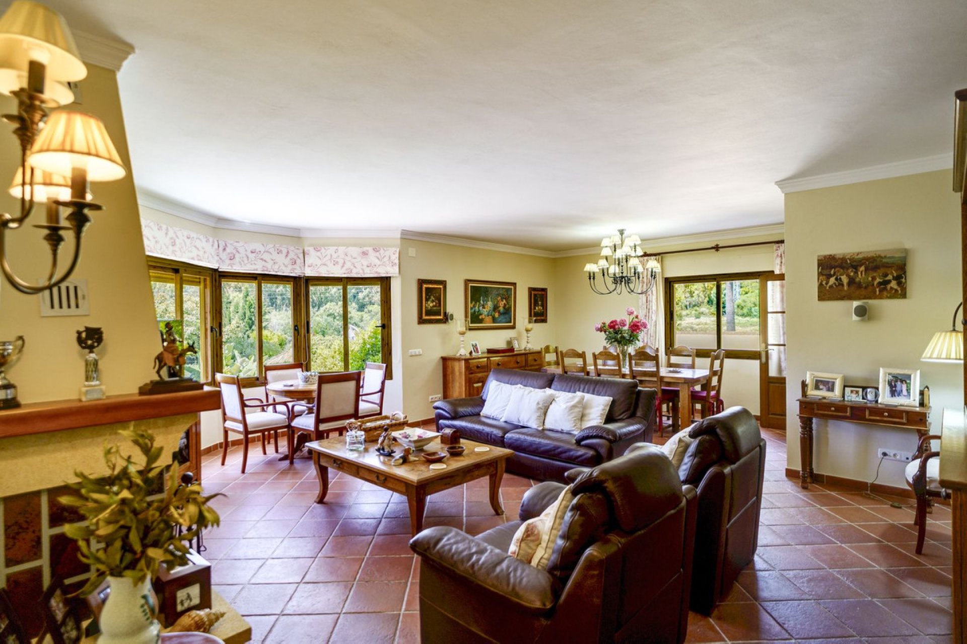 Resale - House - Detached Villa - Marbella - Nueva Andalucia