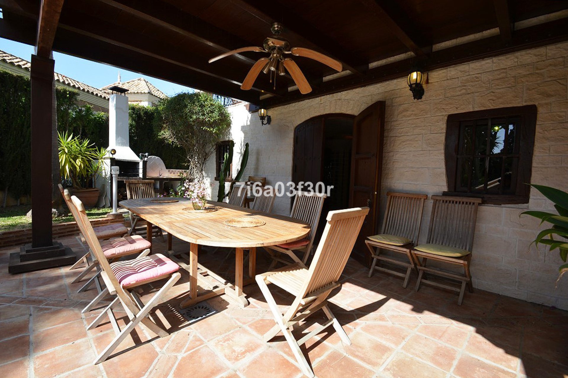 Resale - House - Detached Villa - Marbella - Nueva Andalucia