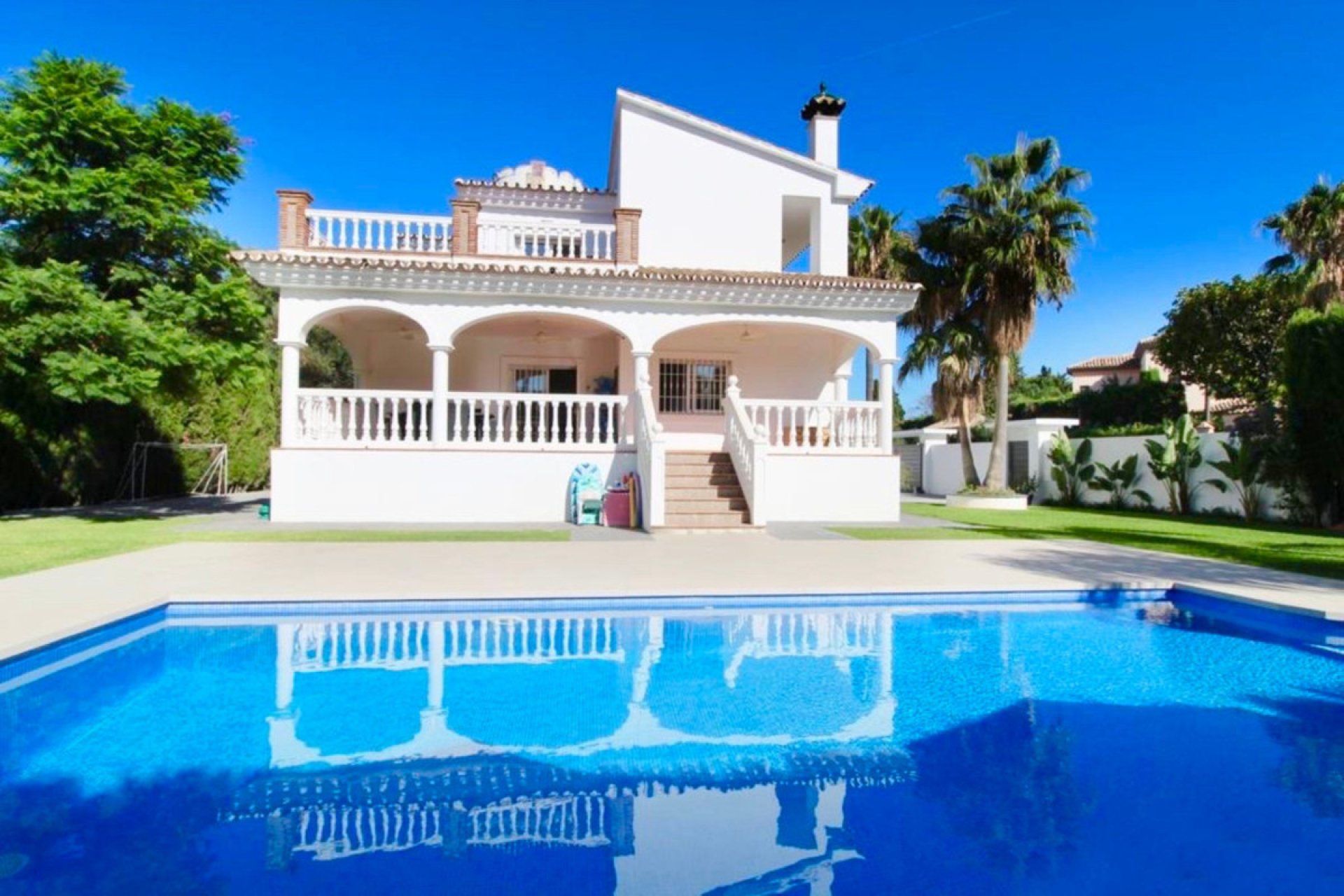 Resale - House - Detached Villa - Marbella - Nueva Andalucia