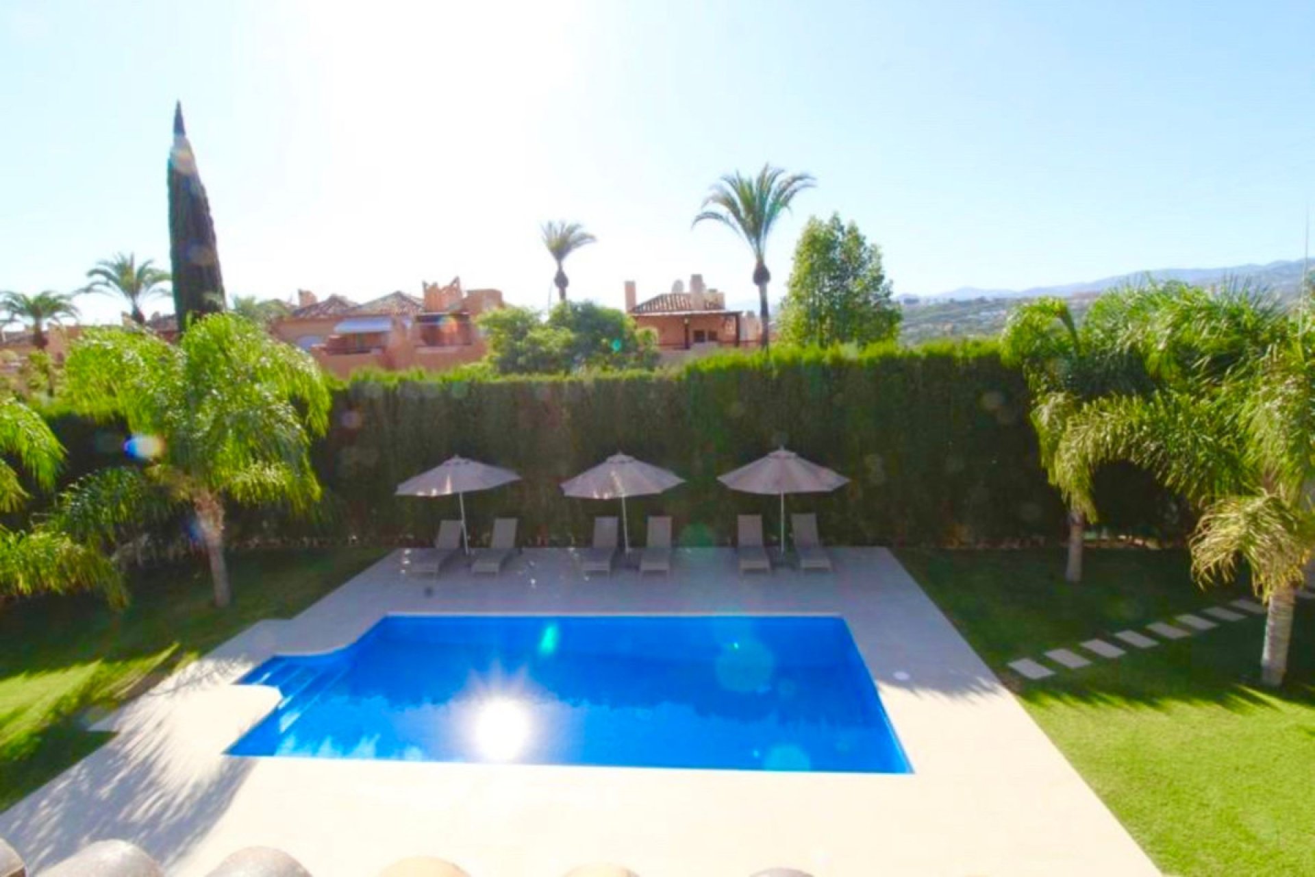 Resale - House - Detached Villa - Marbella - Nueva Andalucia