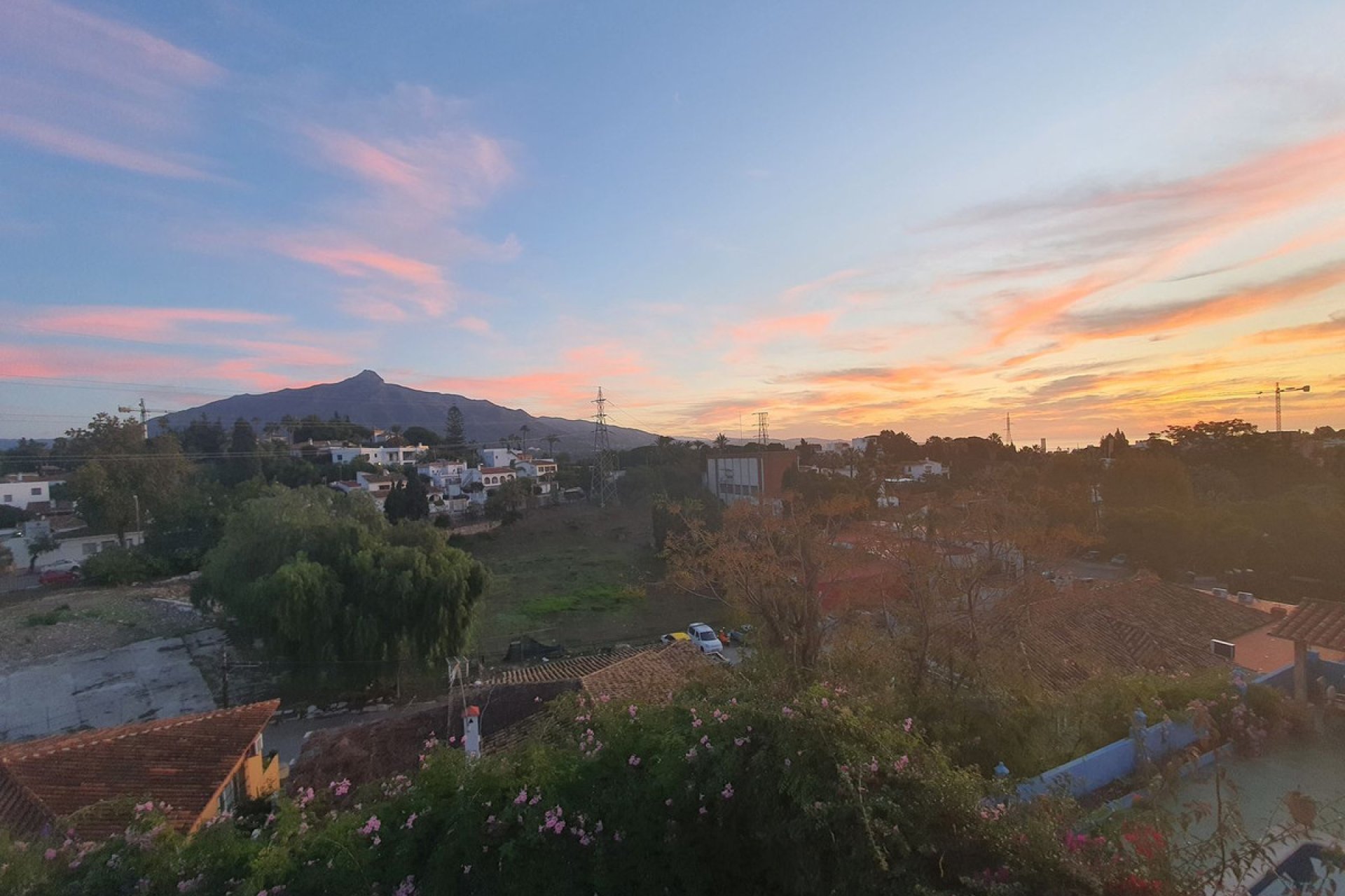 Resale - House - Detached Villa - Marbella - Nueva Andalucia