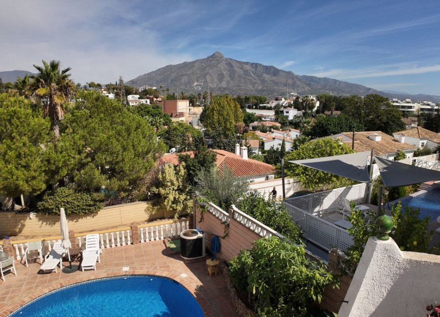 Resale - House - Detached Villa - Marbella - Nueva Andalucia