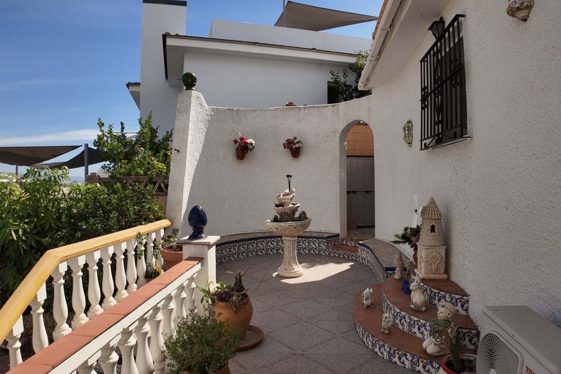 Resale - House - Detached Villa - Marbella - Nueva Andalucia