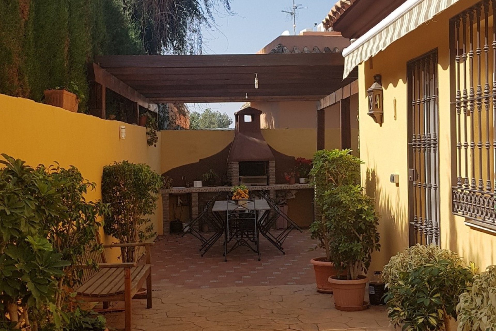 Resale - House - Detached Villa - Marbella - Nueva Andalucia