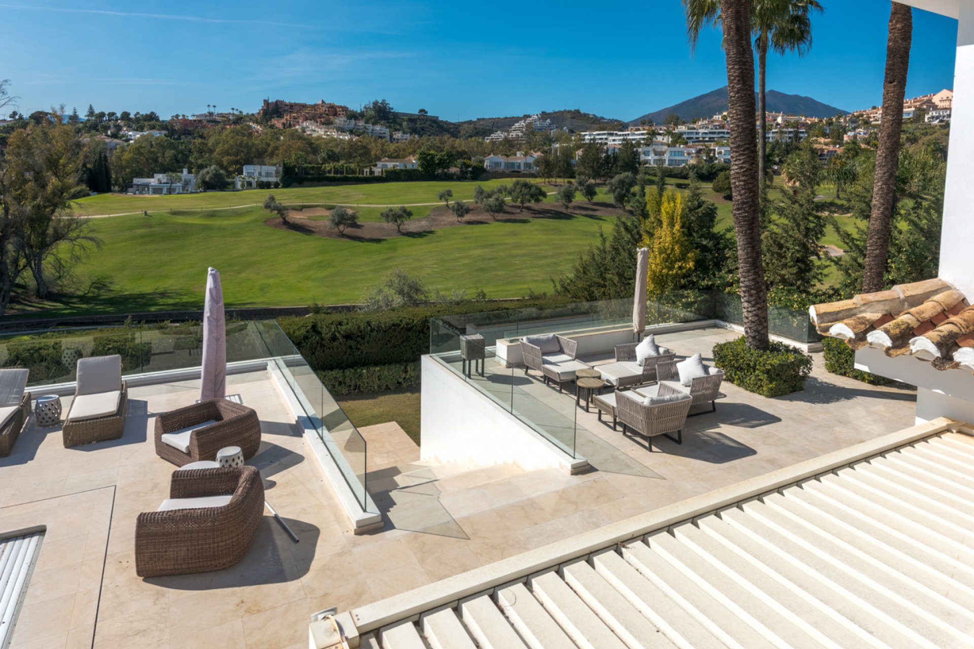 Resale - House - Detached Villa - Marbella - Nueva Andalucia