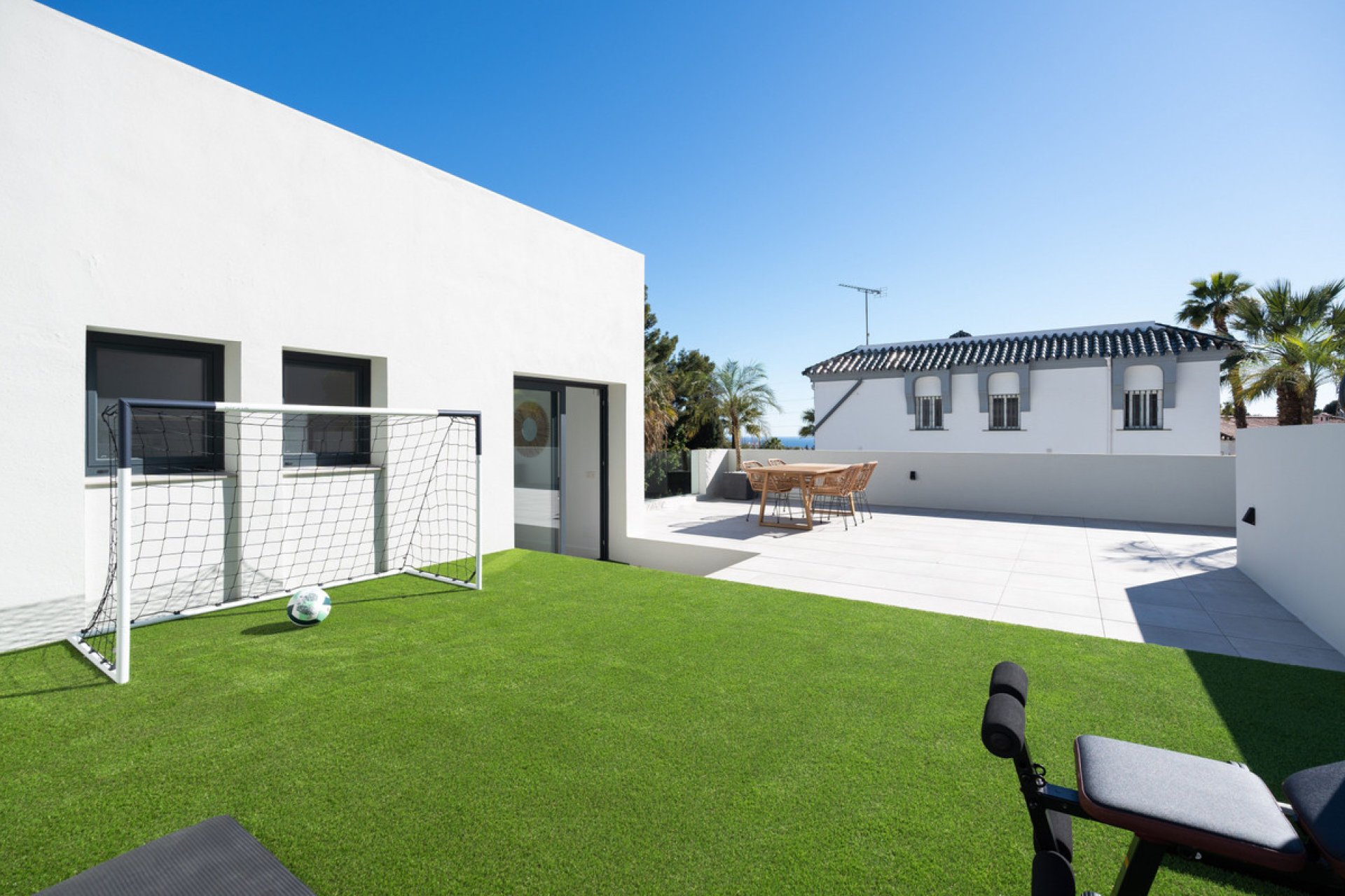 Resale - House - Detached Villa - Marbella - Nueva Andalucia