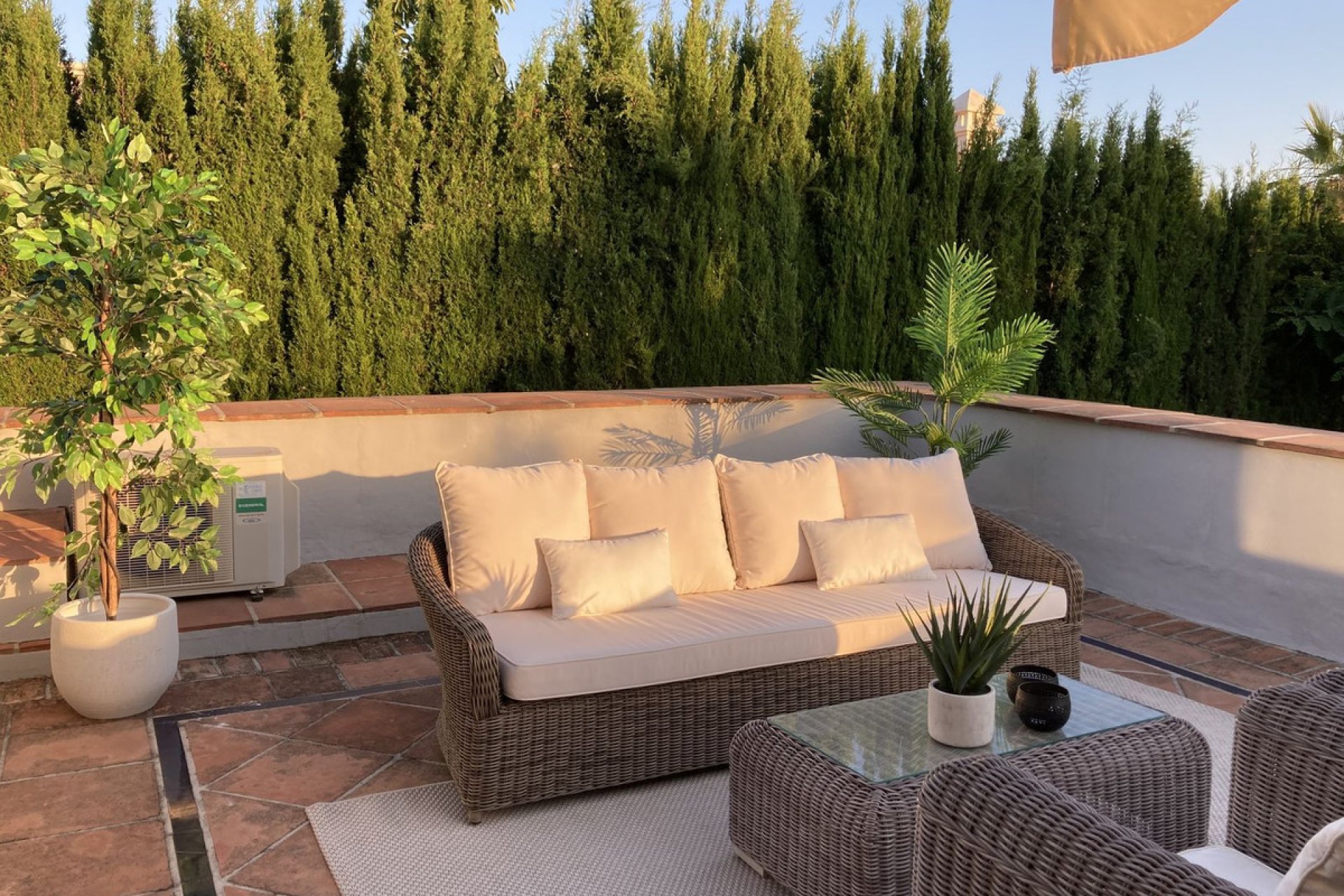 Resale - House - Detached Villa - Marbella - Nueva Andalucia