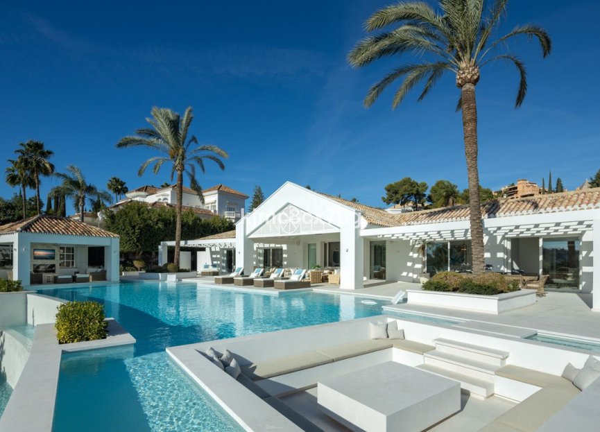 Resale - House - Detached Villa - Marbella - Nueva Andalucia