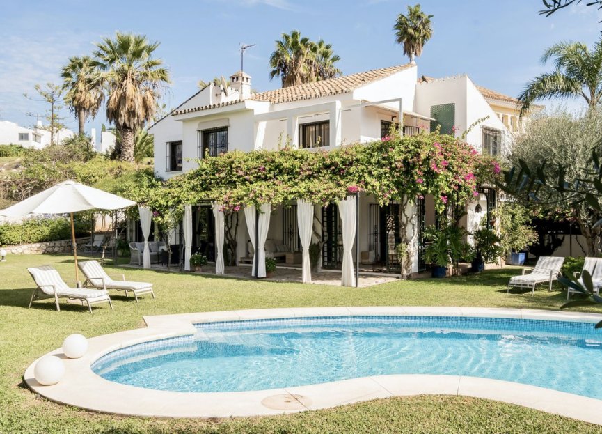 Resale - House - Detached Villa - Marbella - Nueva Andalucia