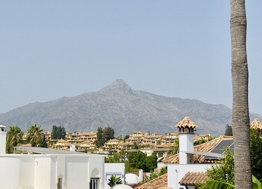 Resale - House - Detached Villa - Marbella - Nueva Andalucia