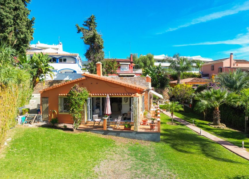 Resale - House - Detached Villa - Marbella - Nueva Andalucia