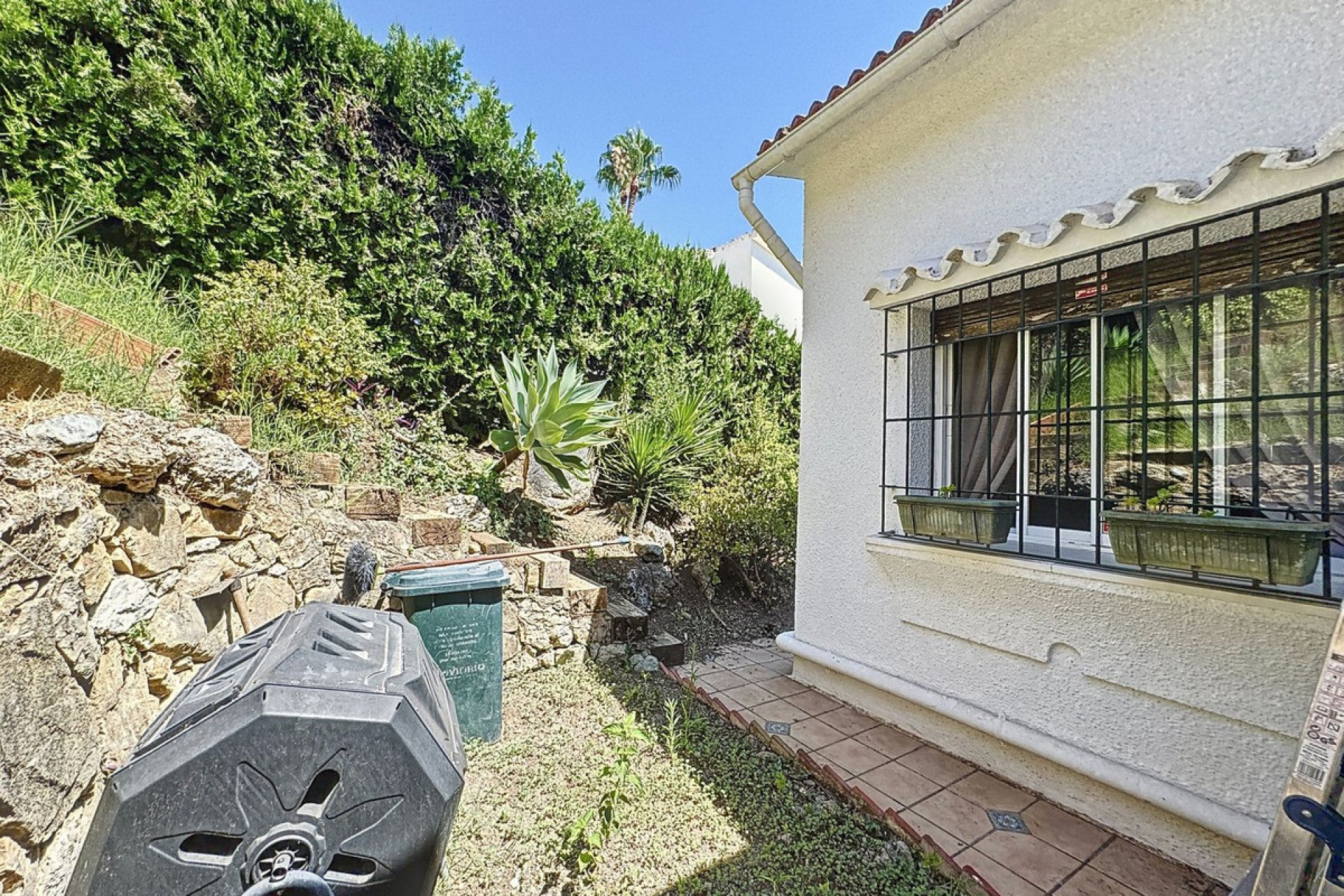 Resale - House - Detached Villa - Marbella - Nueva Andalucia