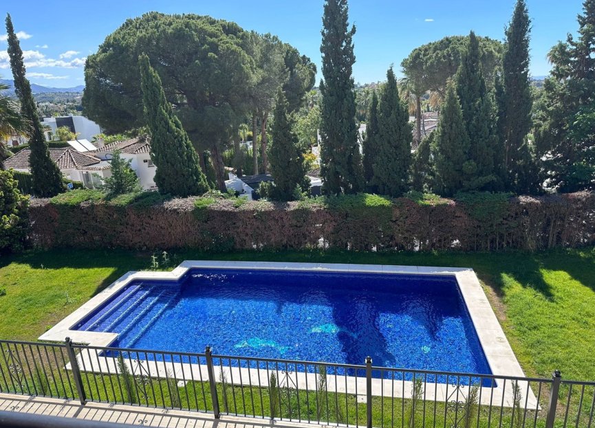 Resale - House - Detached Villa - Marbella - Nueva Andalucia