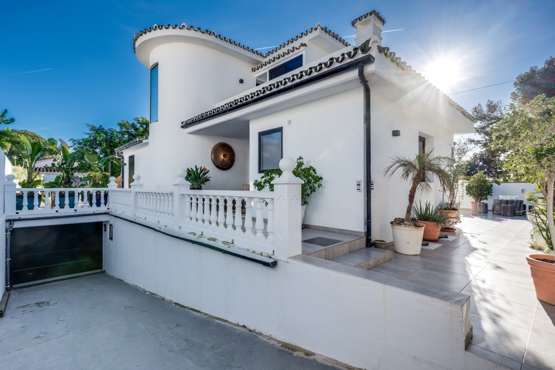 Resale - House - Detached Villa - Marbella - Nueva Andalucia