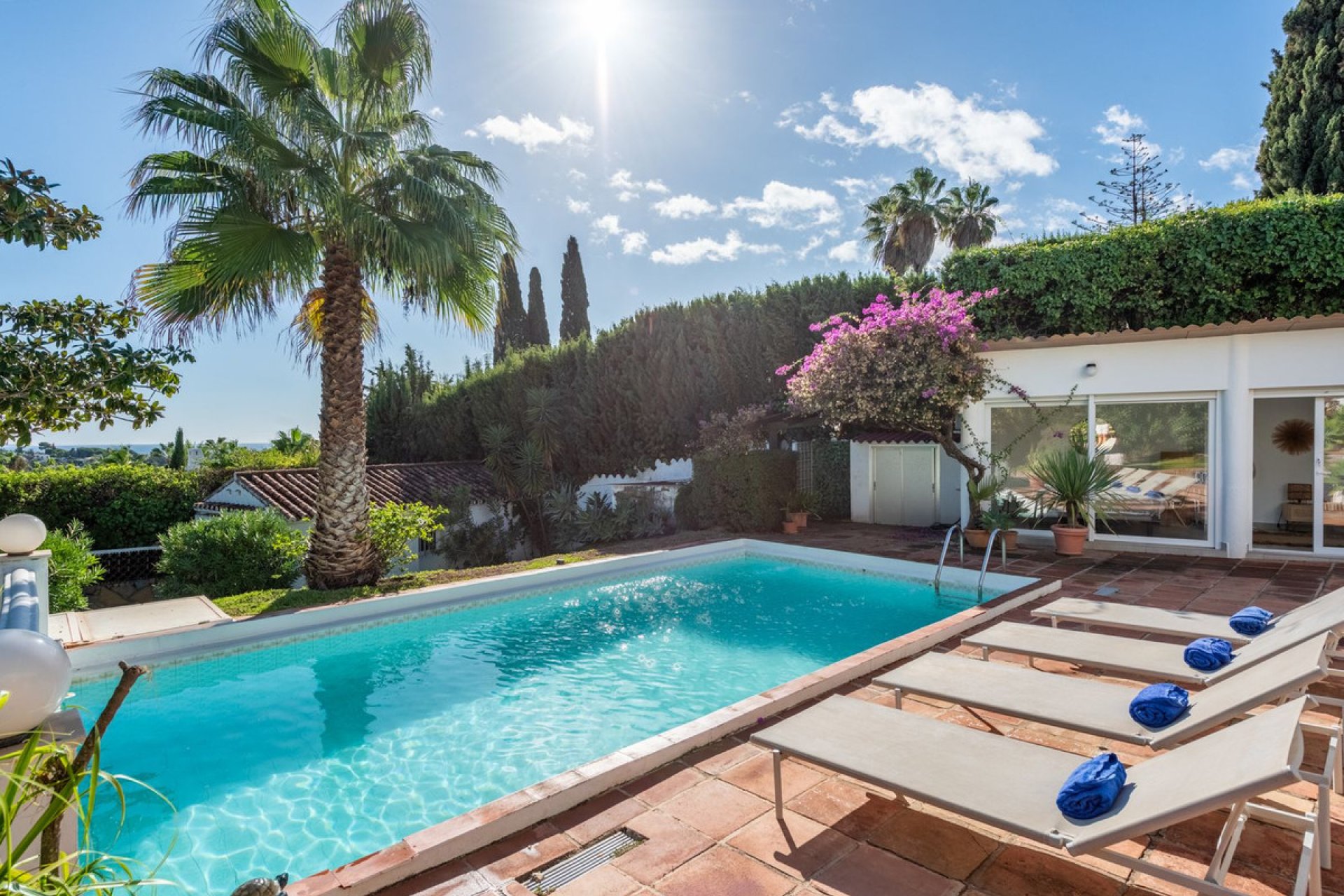 Resale - House - Detached Villa - Marbella - Nueva Andalucia