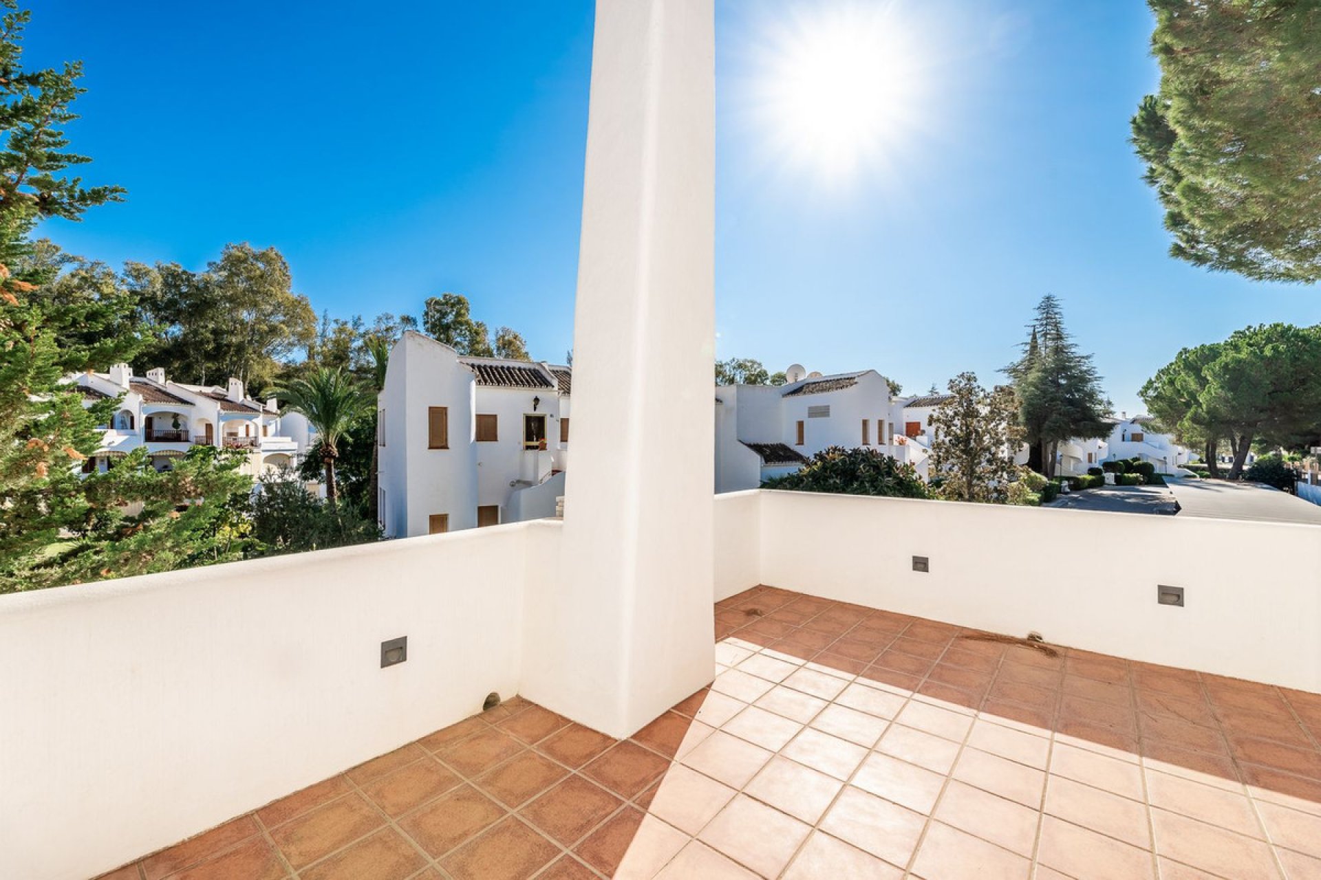 Resale - House - Detached Villa - Marbella - Nueva Andalucia