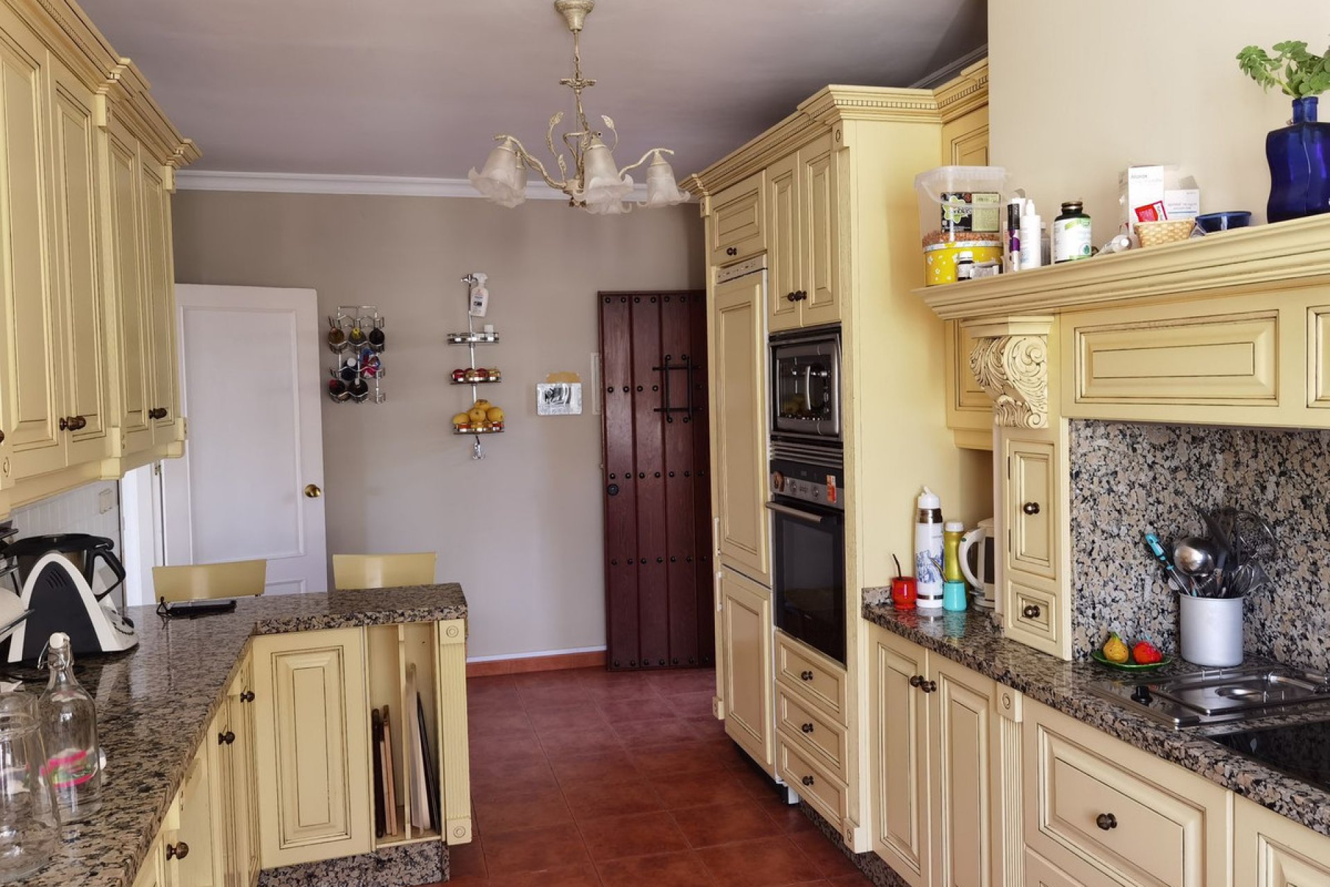 Resale - House - Detached Villa - Marbella - Nueva Andalucia