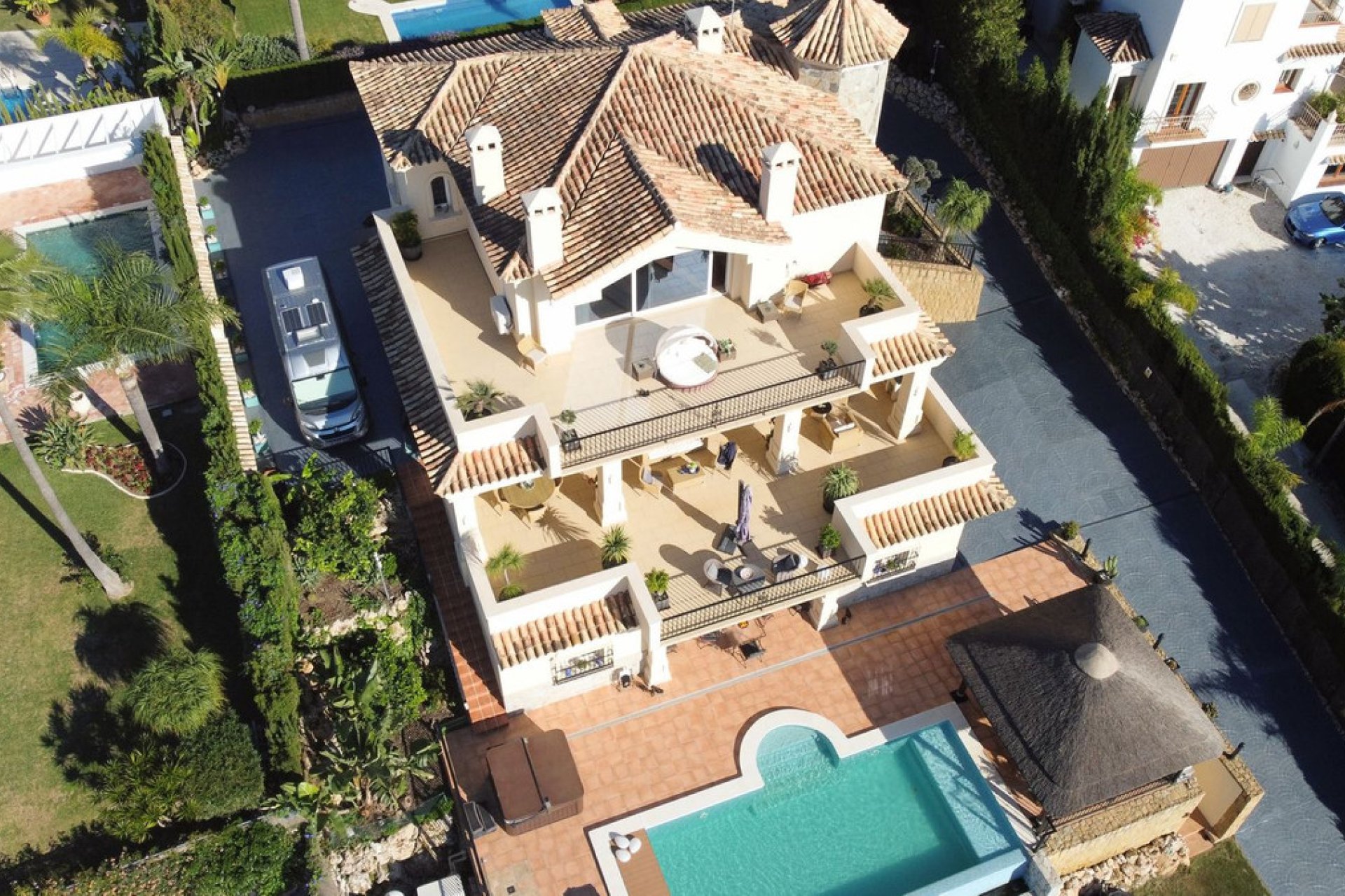 Resale - House - Detached Villa - Marbella - Nueva Andalucia