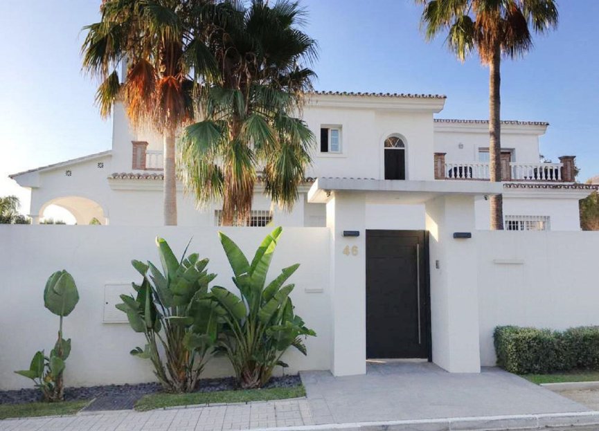 Resale - House - Detached Villa - Marbella - Nueva Andalucia