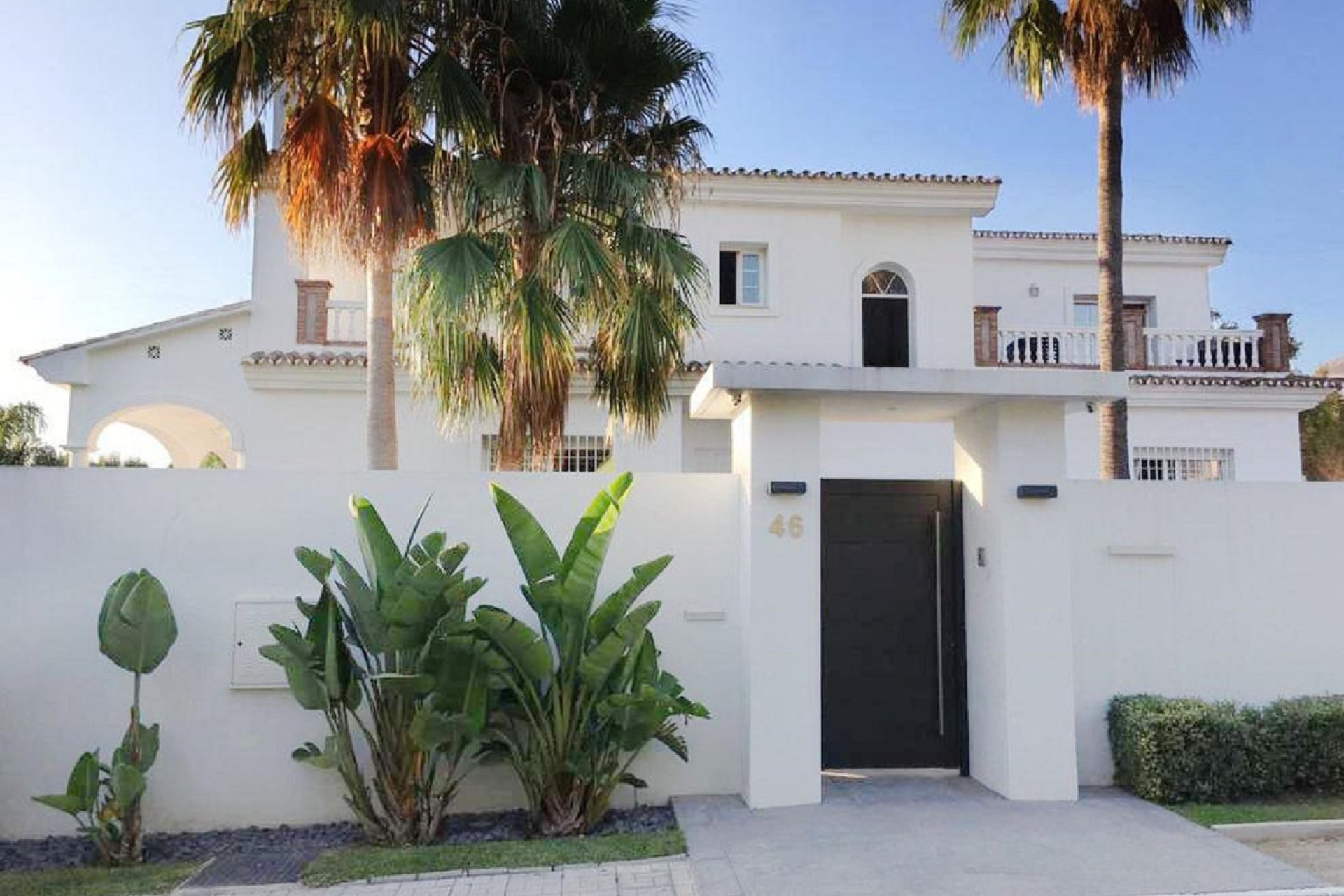 Resale - House - Detached Villa - Marbella - Nueva Andalucia