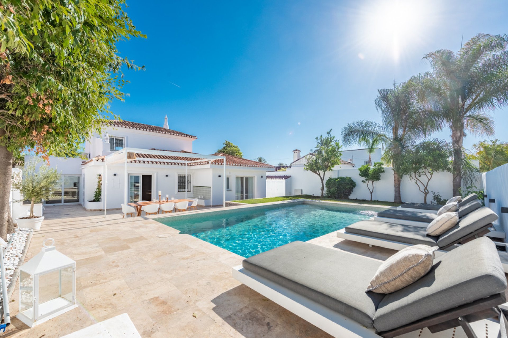 Resale - House - Detached Villa - Marbella - Nueva Andalucia