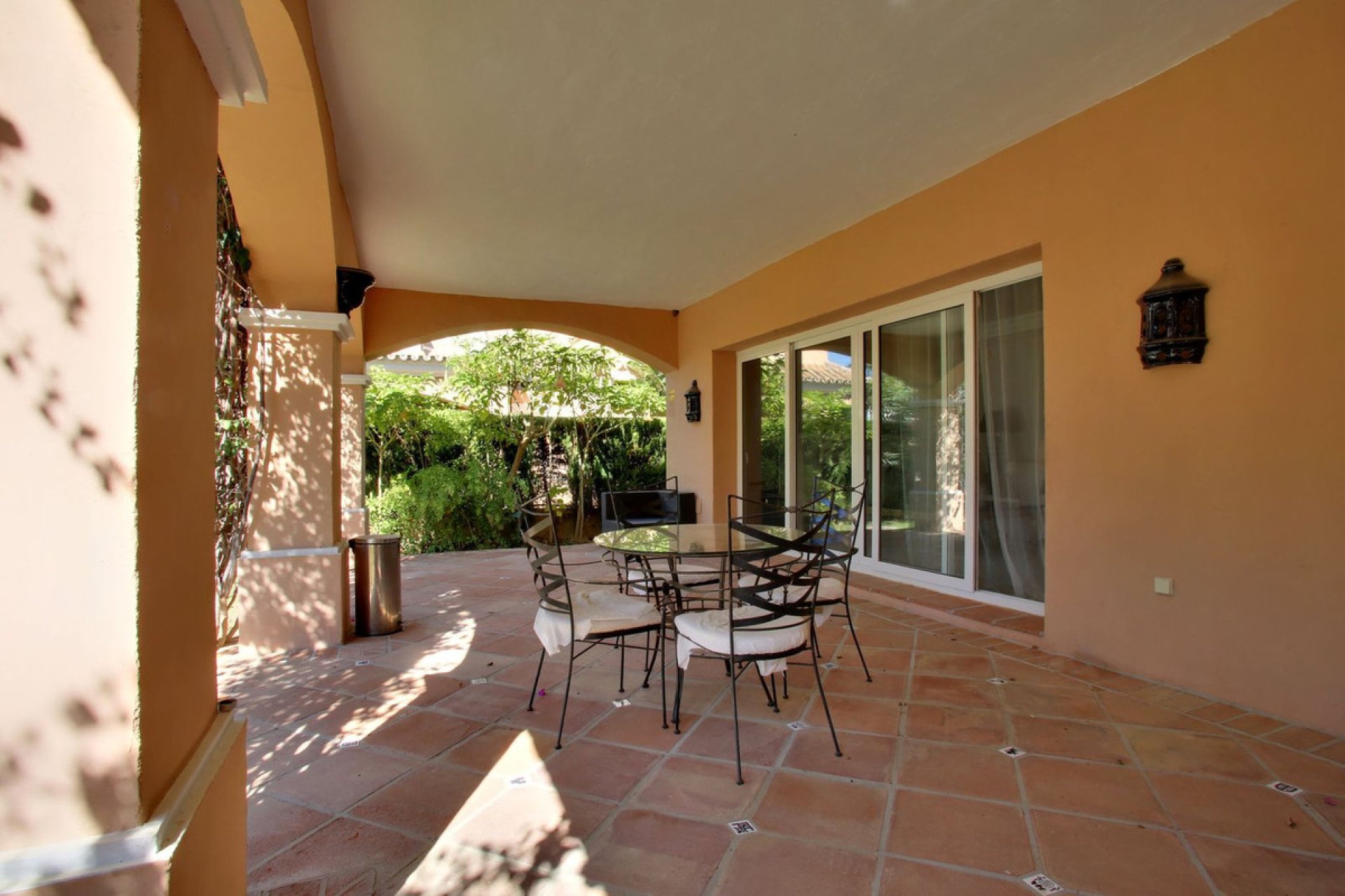 Resale - House - Detached Villa - Marbella - Nueva Andalucia