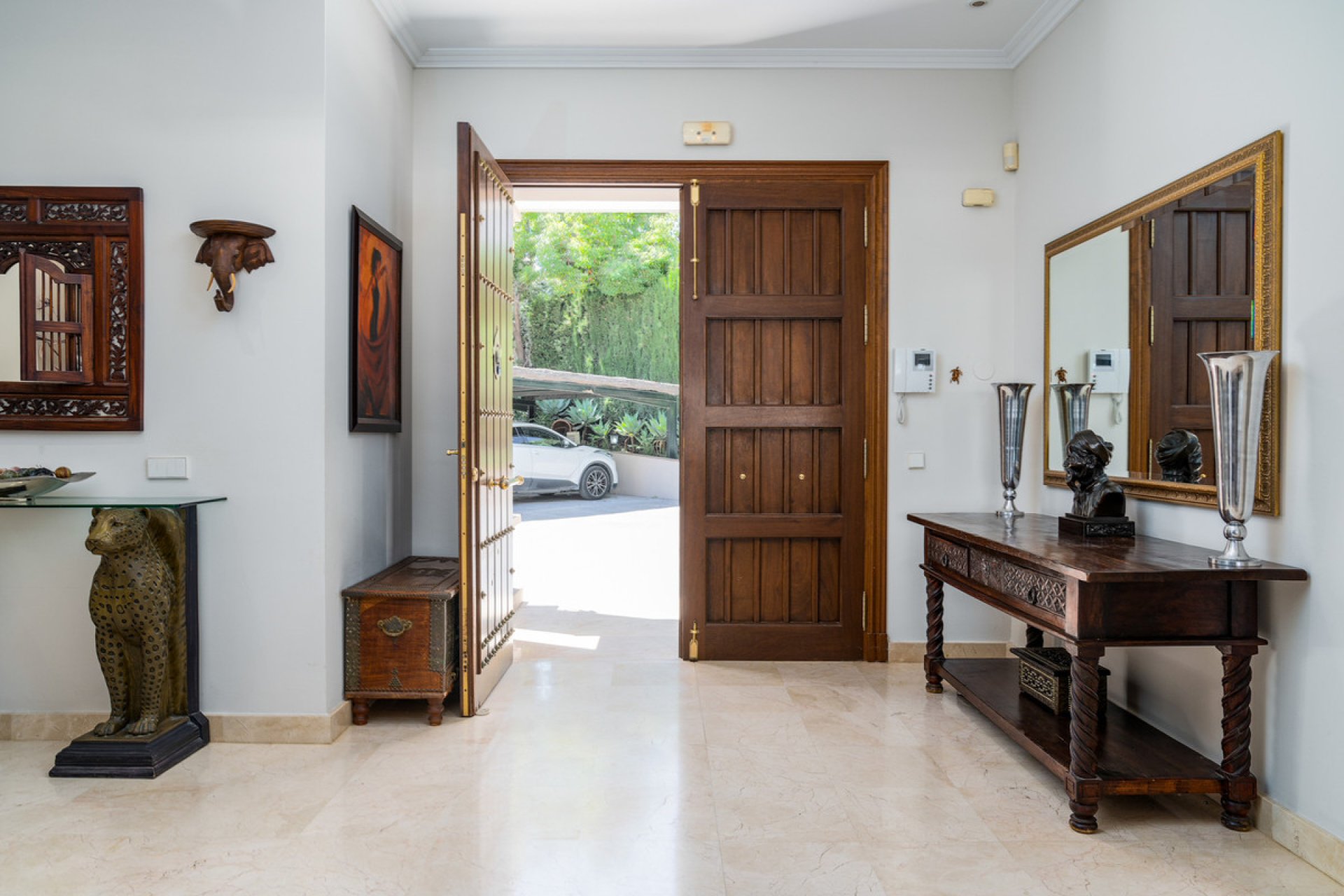 Resale - House - Detached Villa - Marbella - Nueva Andalucia