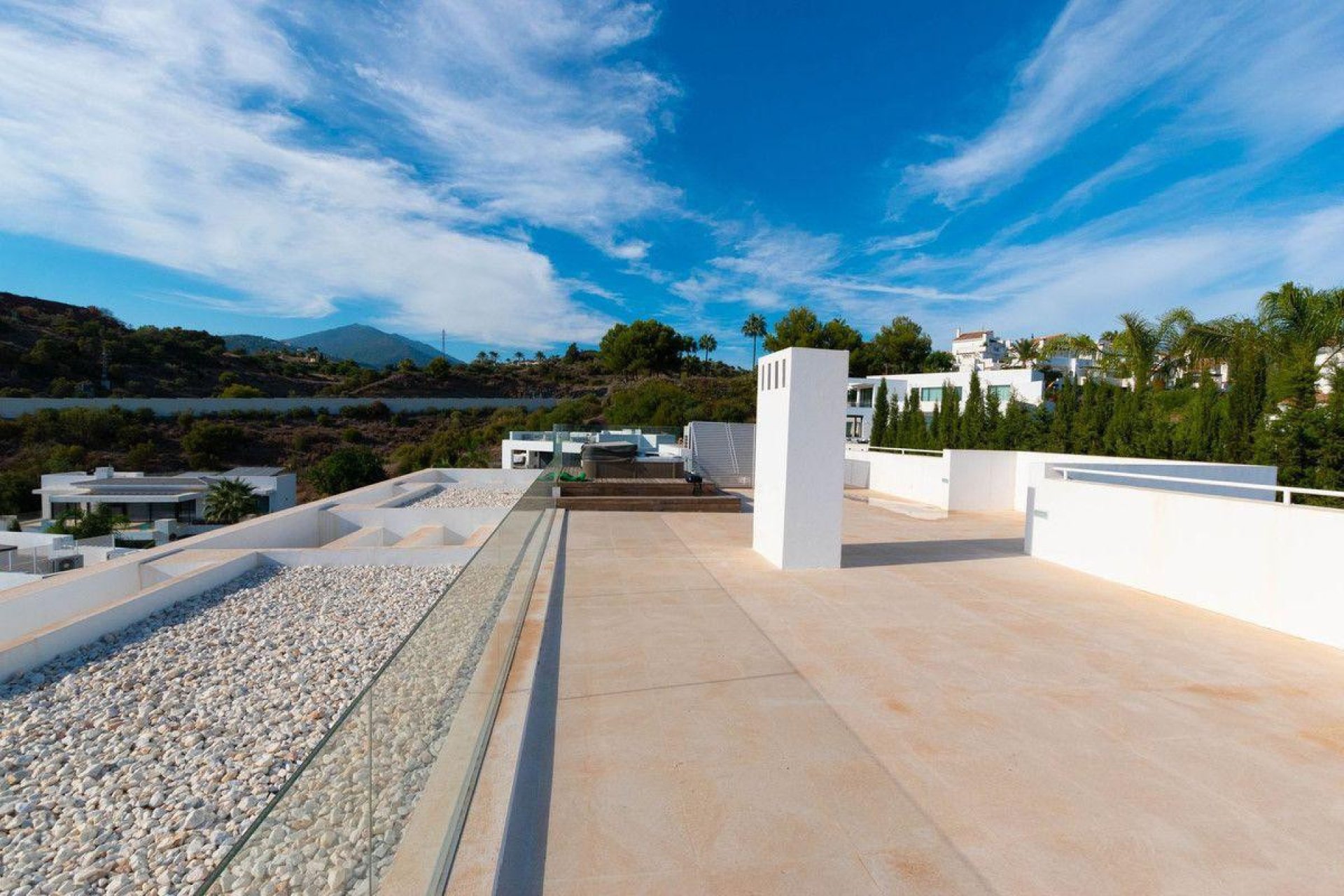 Resale - House - Detached Villa - Marbella - Nueva Andalucia