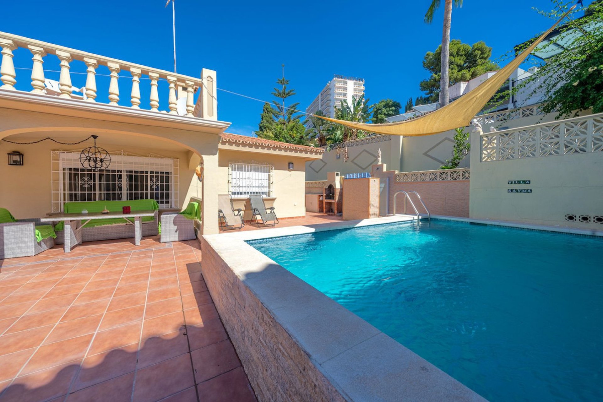 Resale - House - Detached Villa - Marbella - Nueva Andalucia