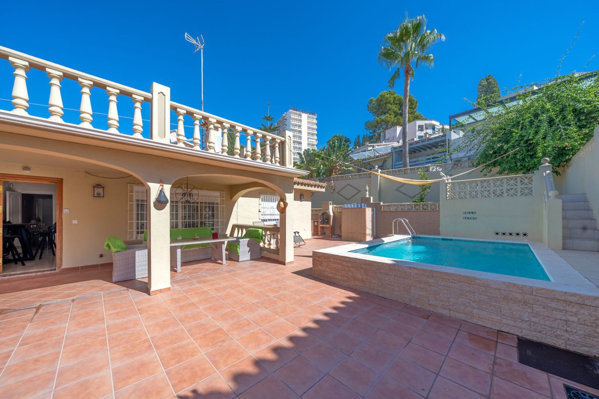 Resale - House - Detached Villa - Marbella - Nueva Andalucia