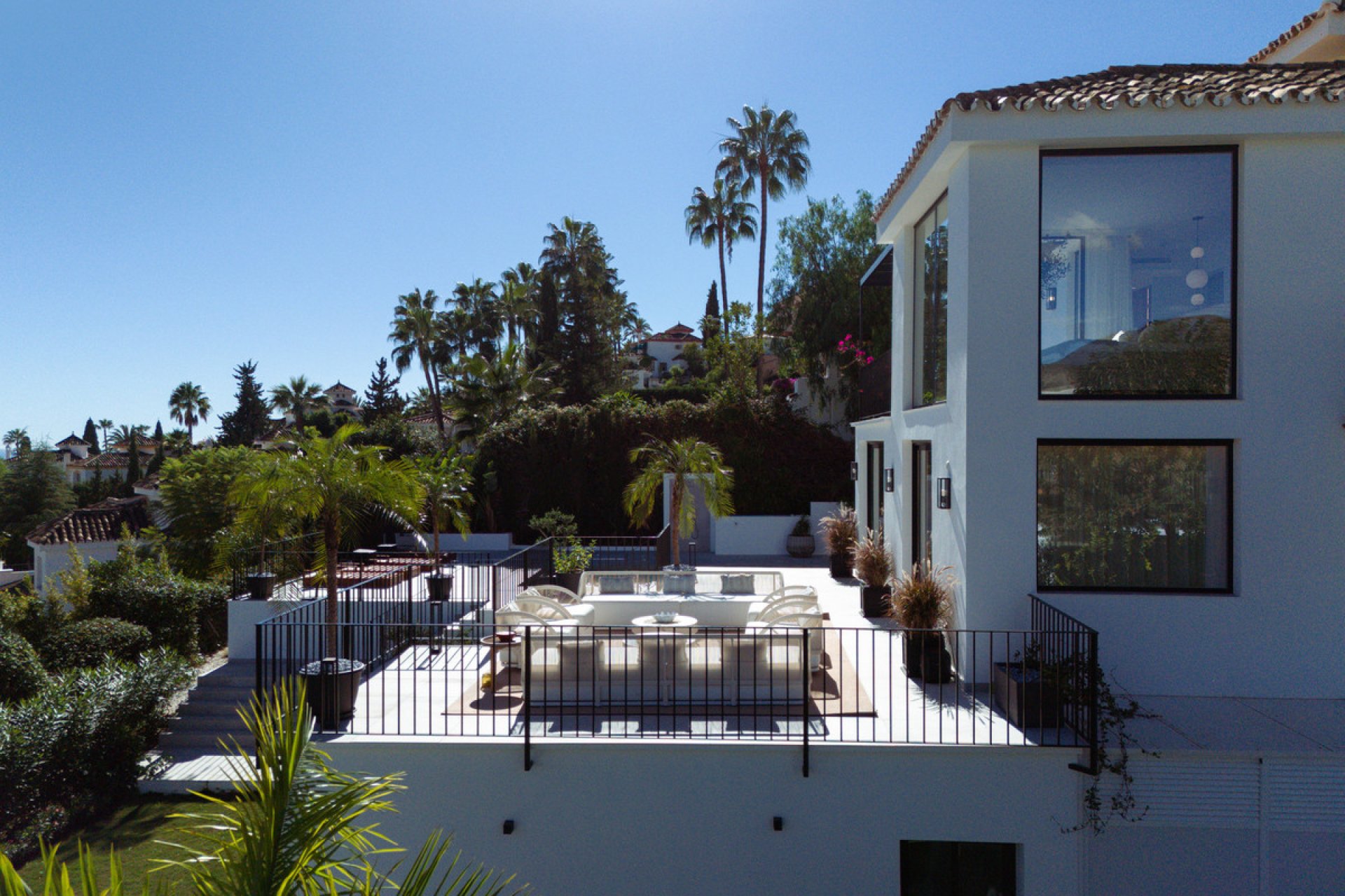 Resale - House - Detached Villa - Marbella - Nueva Andalucia