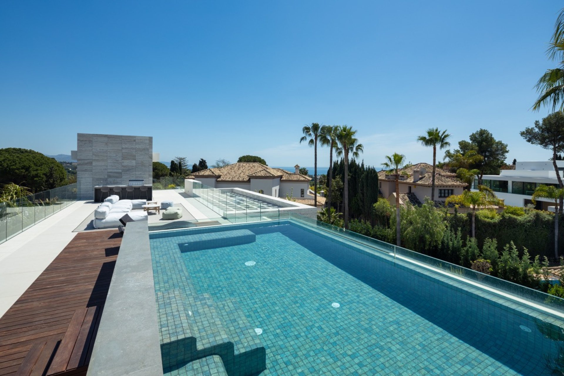 Resale - House - Detached Villa - Marbella - Nueva Andalucia