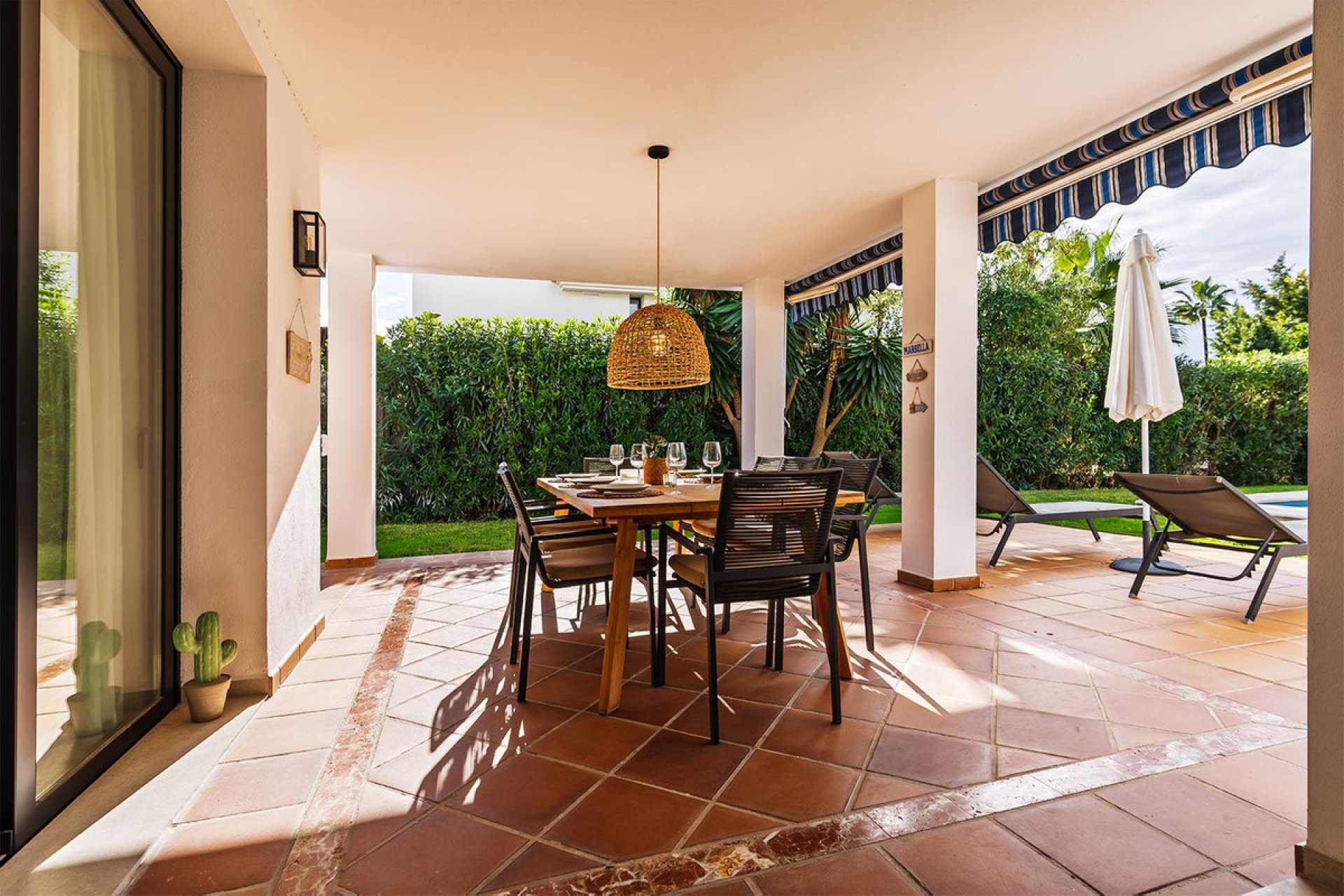 Resale - House - Detached Villa - Marbella - Nueva Andalucia