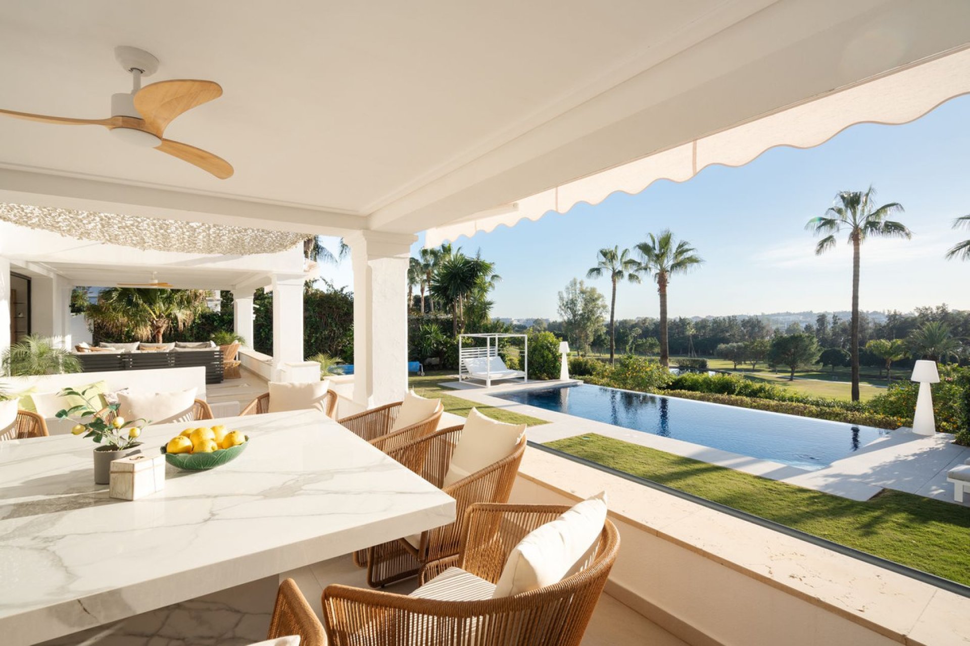 Resale - House - Detached Villa - Marbella - Nueva Andalucia